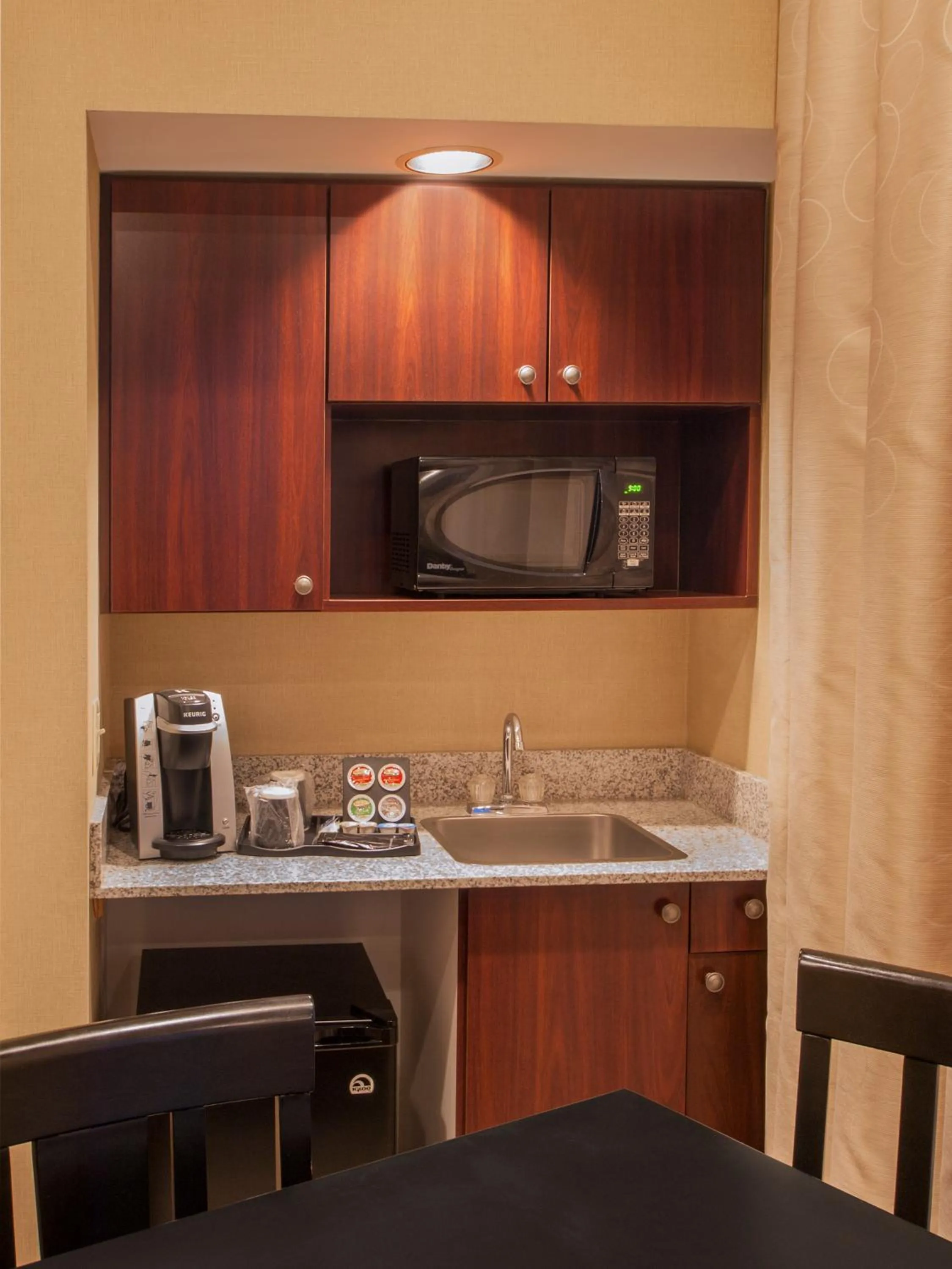 Dining area in Hotel Ithaca