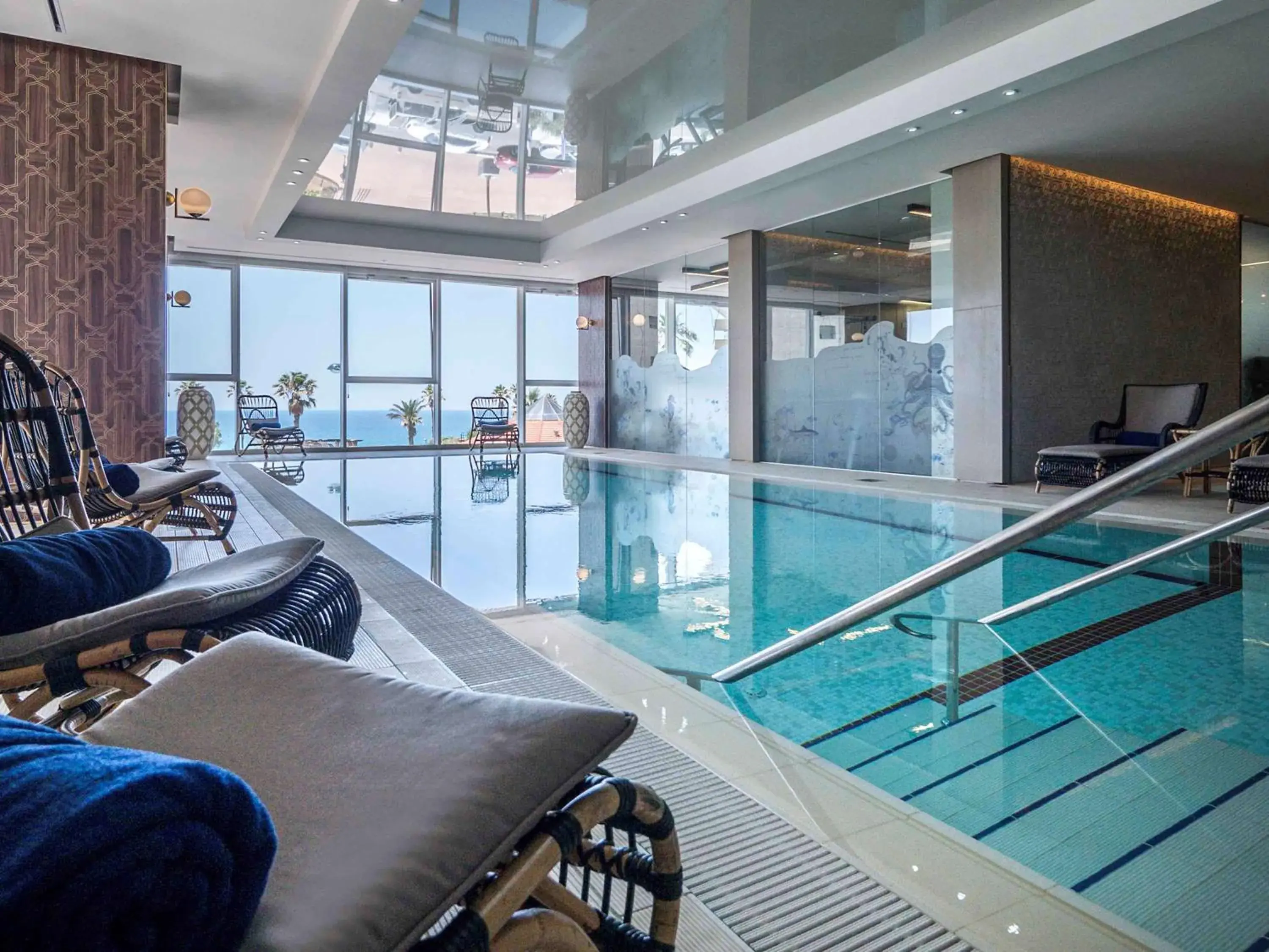 Property building in David Tower Hotel Netanya by Prima Hotels - 16 years Plus Property building in David Tower Hotel Netanya by Prima Hotels - 16 years Plus