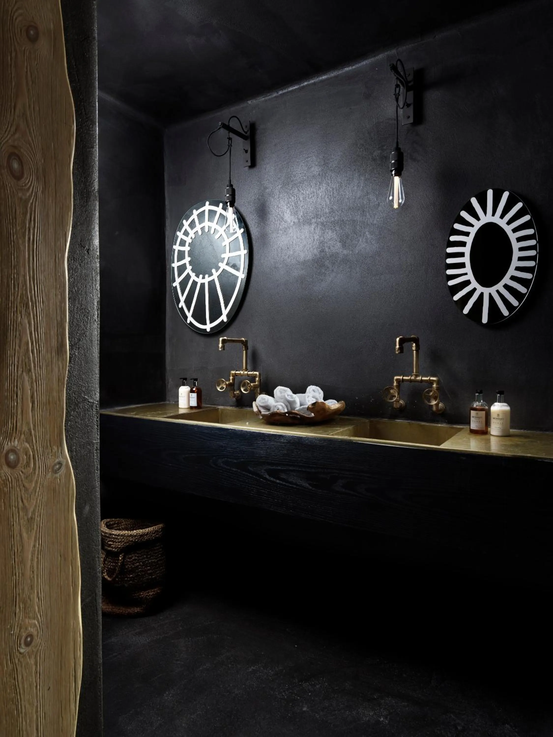 Bathroom in Kove Mykonos - A Myconian Collection Hotel