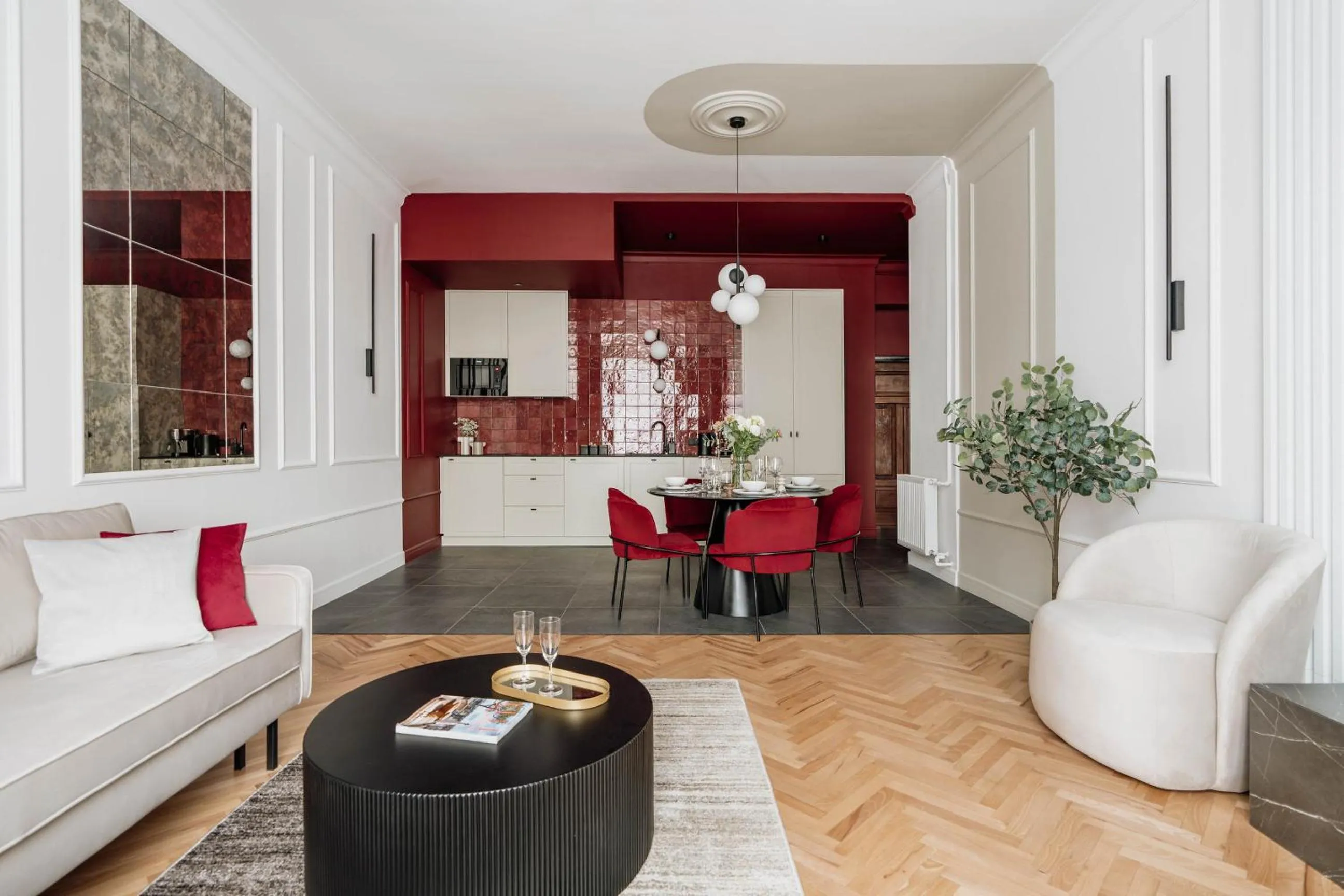 Kitchen or kitchenette in Fragola Apartments Old Town