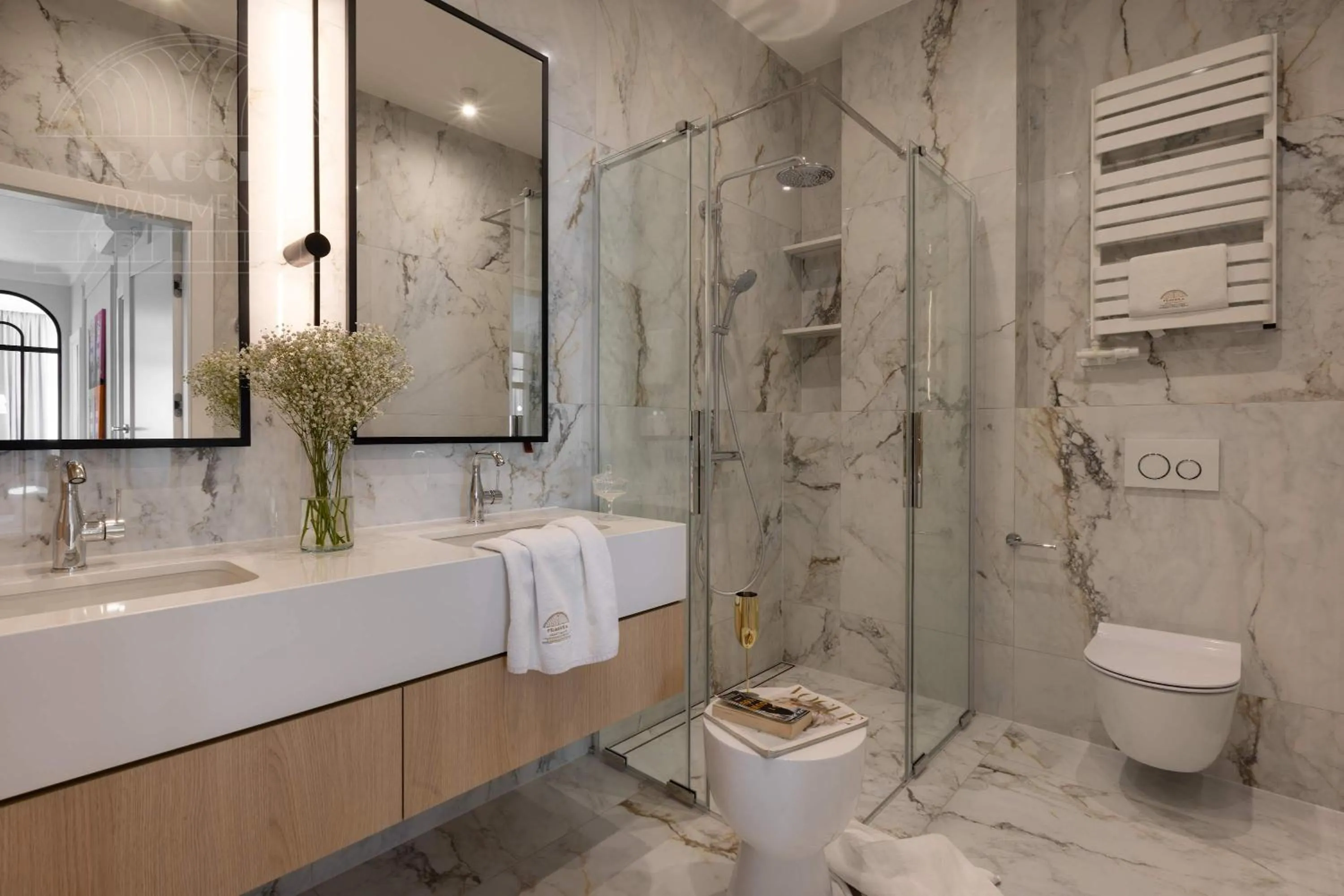 Shower in Fragola Apartments Old Town