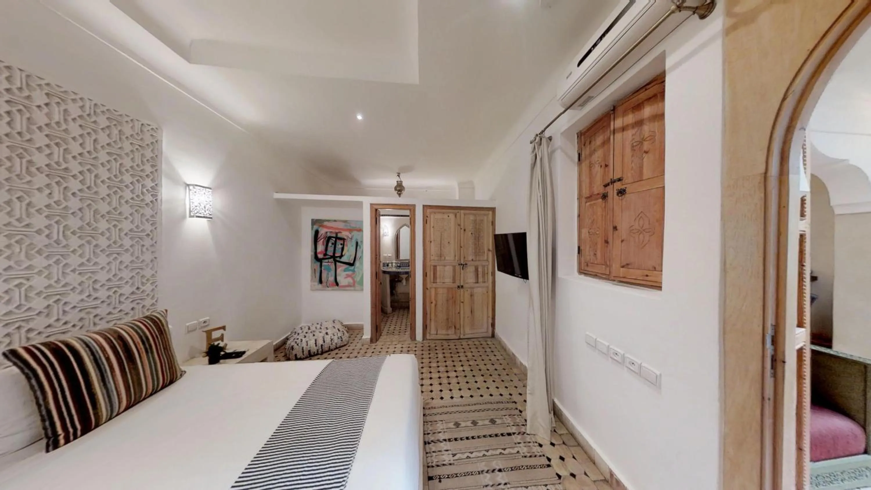 Photo of the whole room, Bed in Riad Lamzia