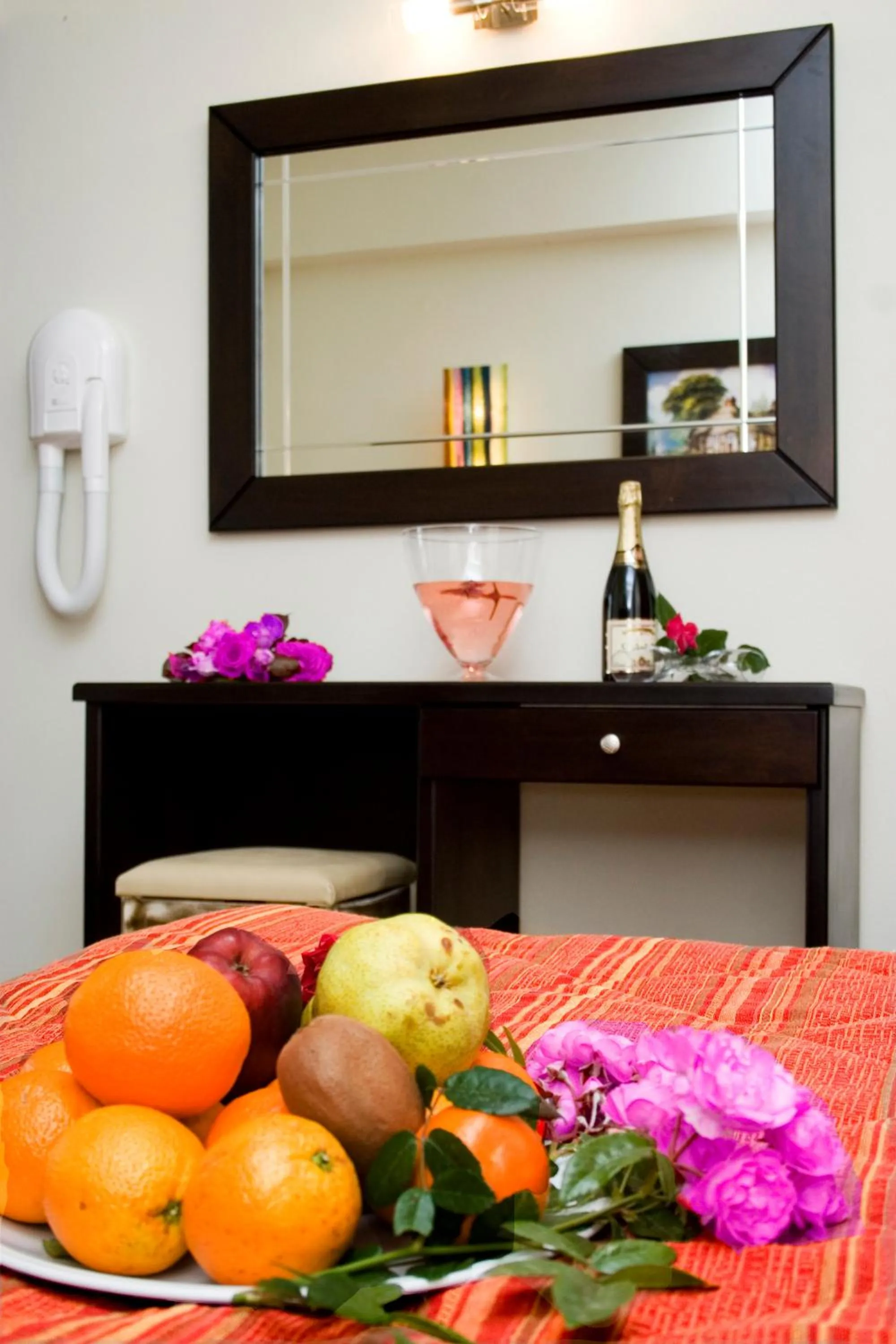 Photo of the whole room in Paradise Apartments