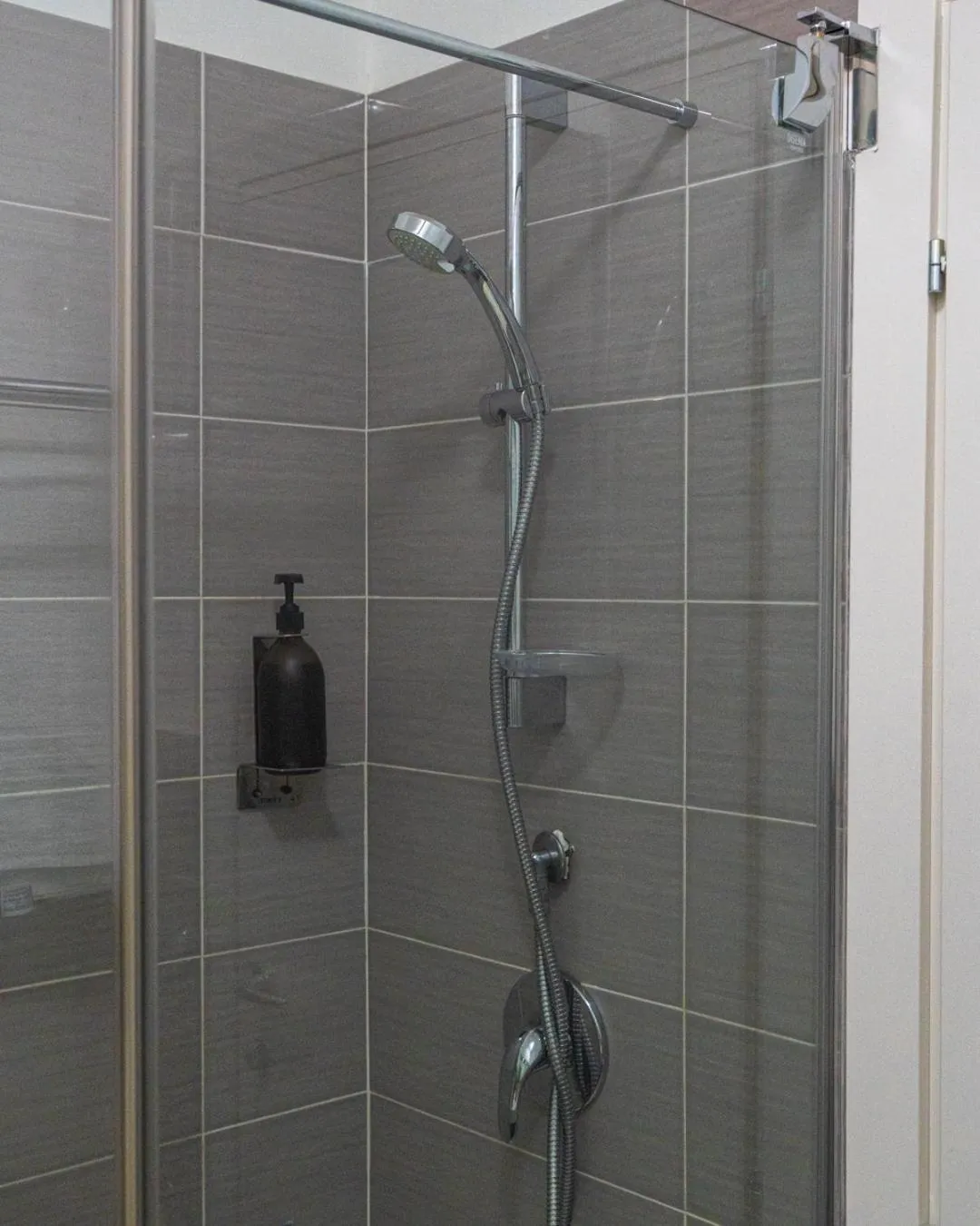 Shower in Hotel San Teodoro