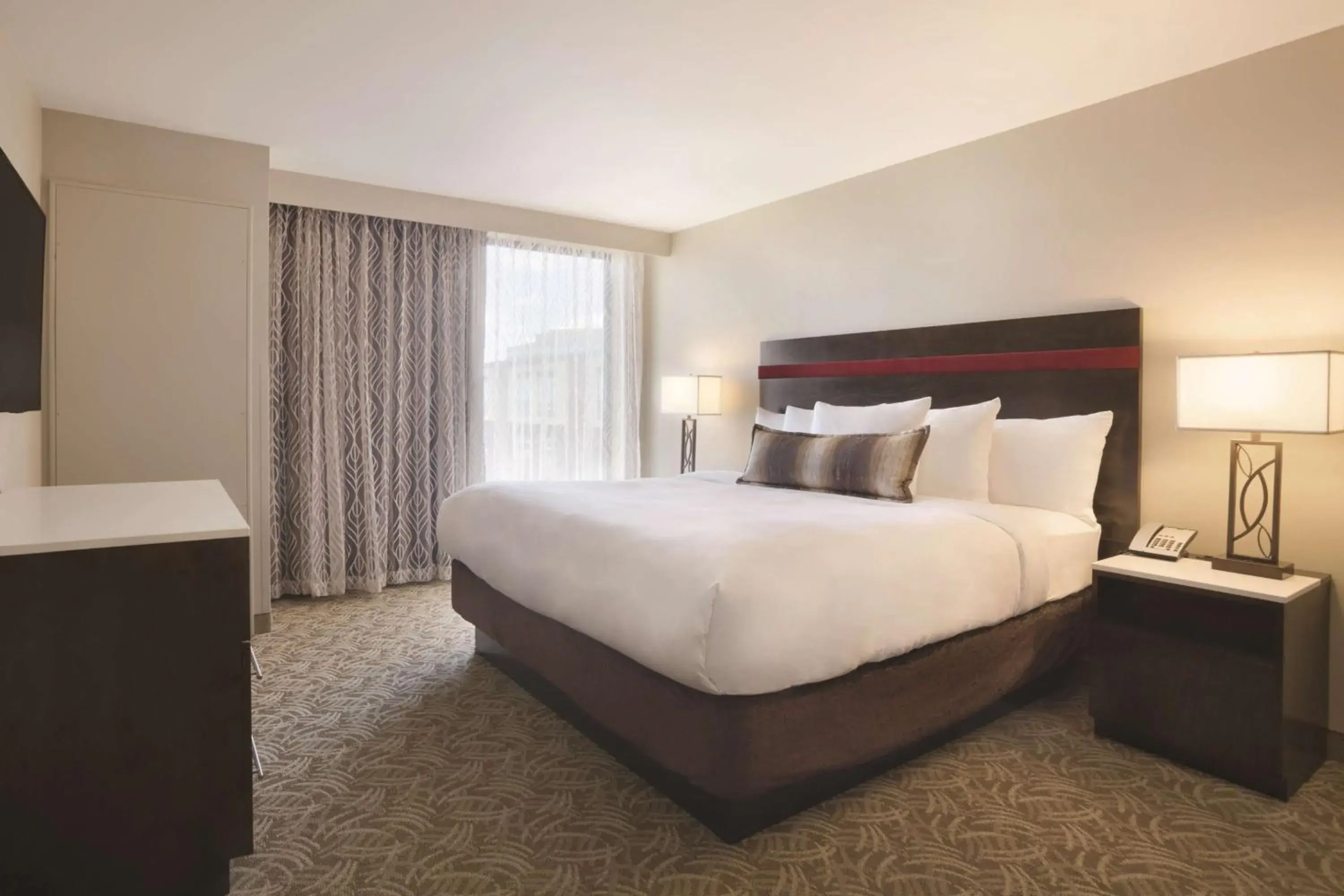 Photo of the whole room, Bed in Holiday Inn Chicago Schaumburg by IHG Photo of the whole room, Bed in Holiday Inn Chicago Schaumburg by IHG