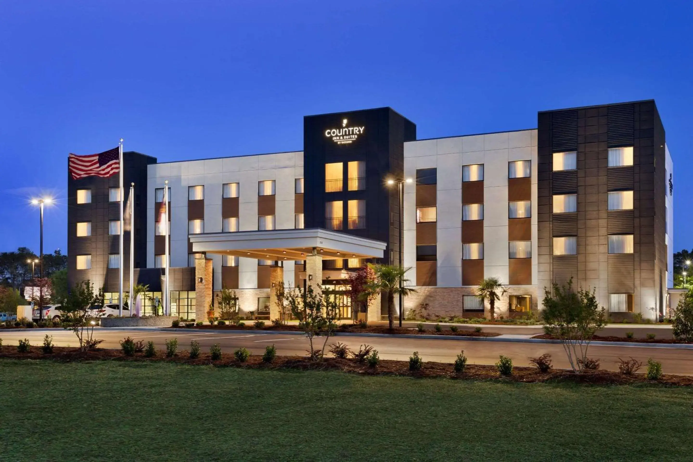 Property building in Country Inn & Suites by Radisson, Smithfield-Selma, NC Property building in Country Inn & Suites by Radisson, Smithfield-Selma, NC