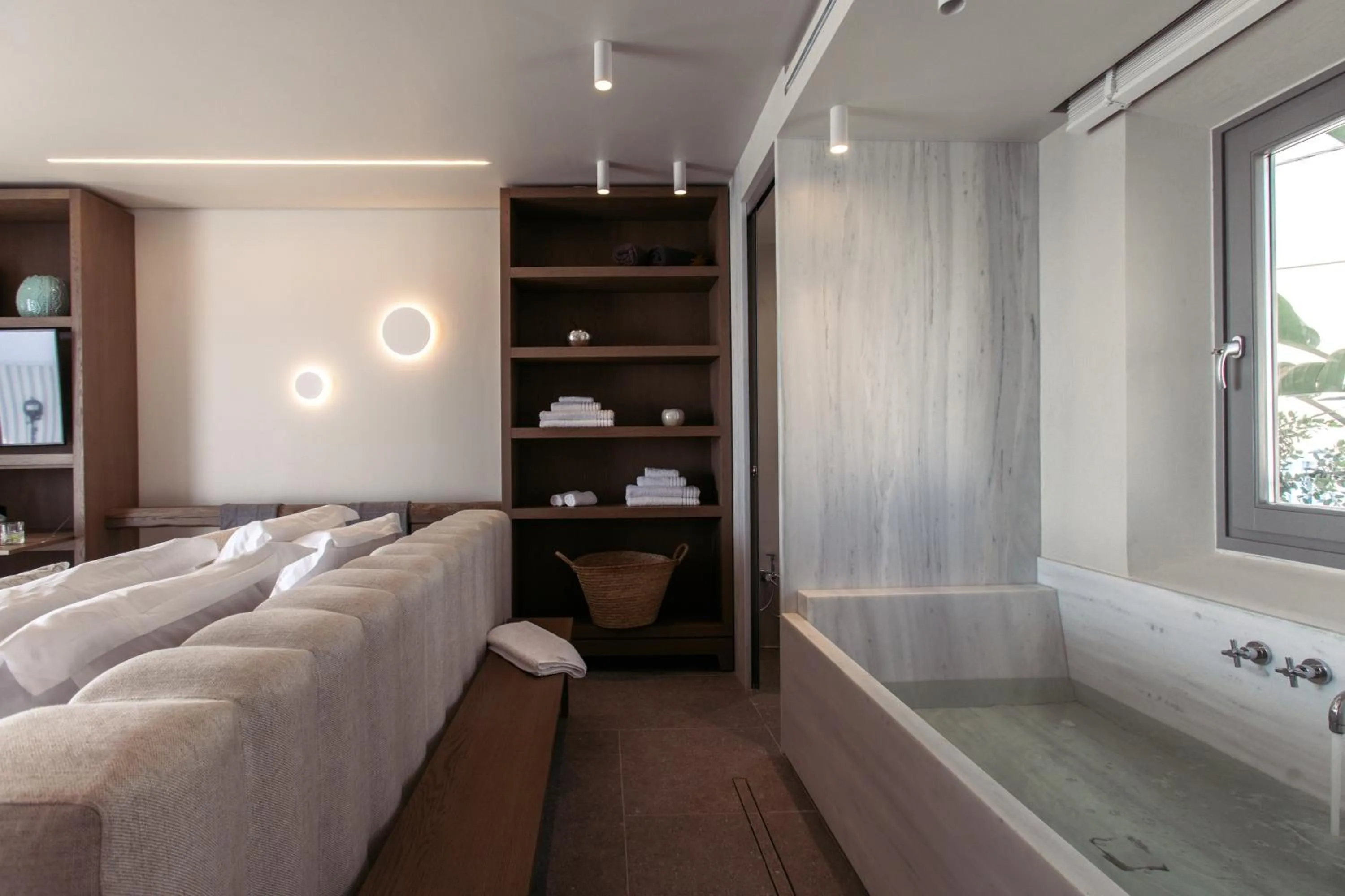 Bath in Santana Beach