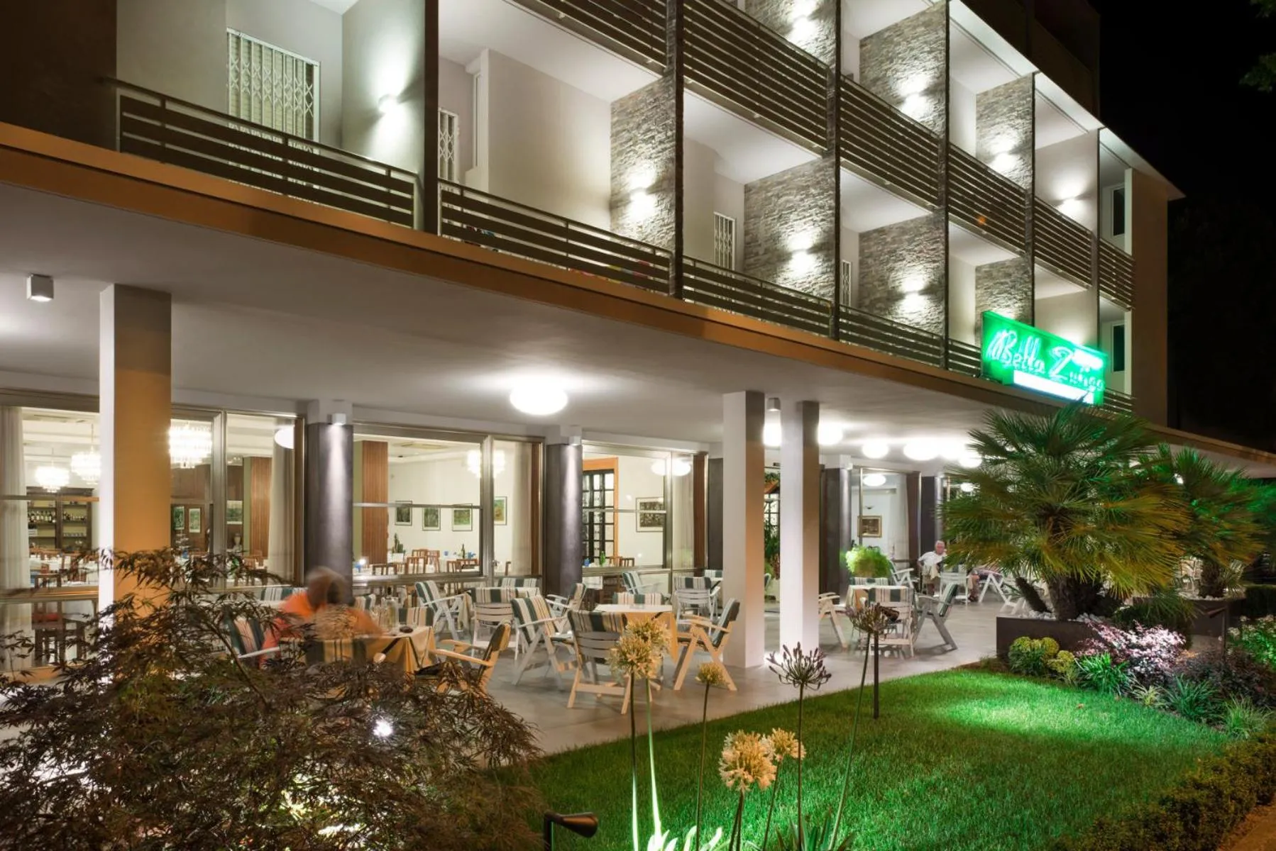 Property building in Hotel Bella Zurigo