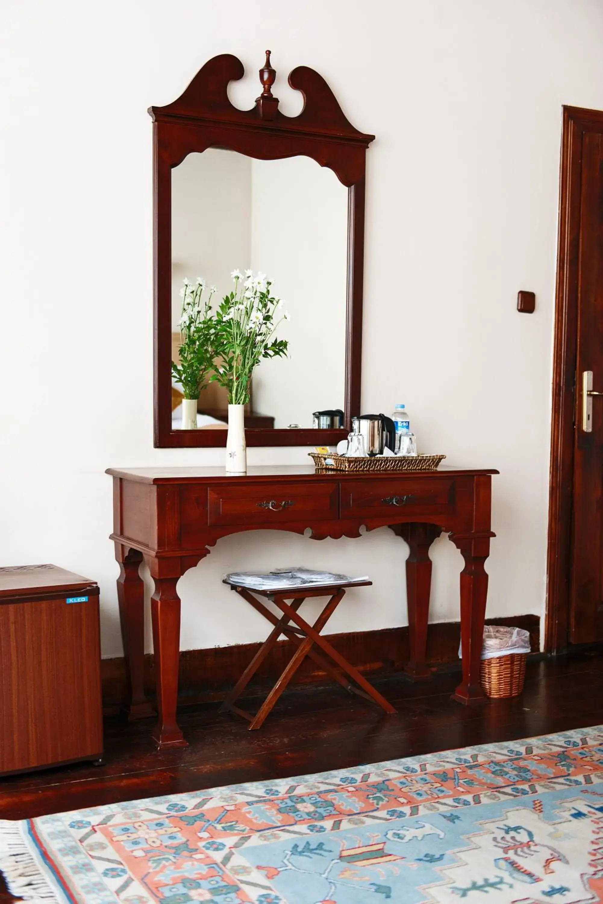 Decorative detail in Uğurlu Konakları Decorative detail in Uğurlu Konakları