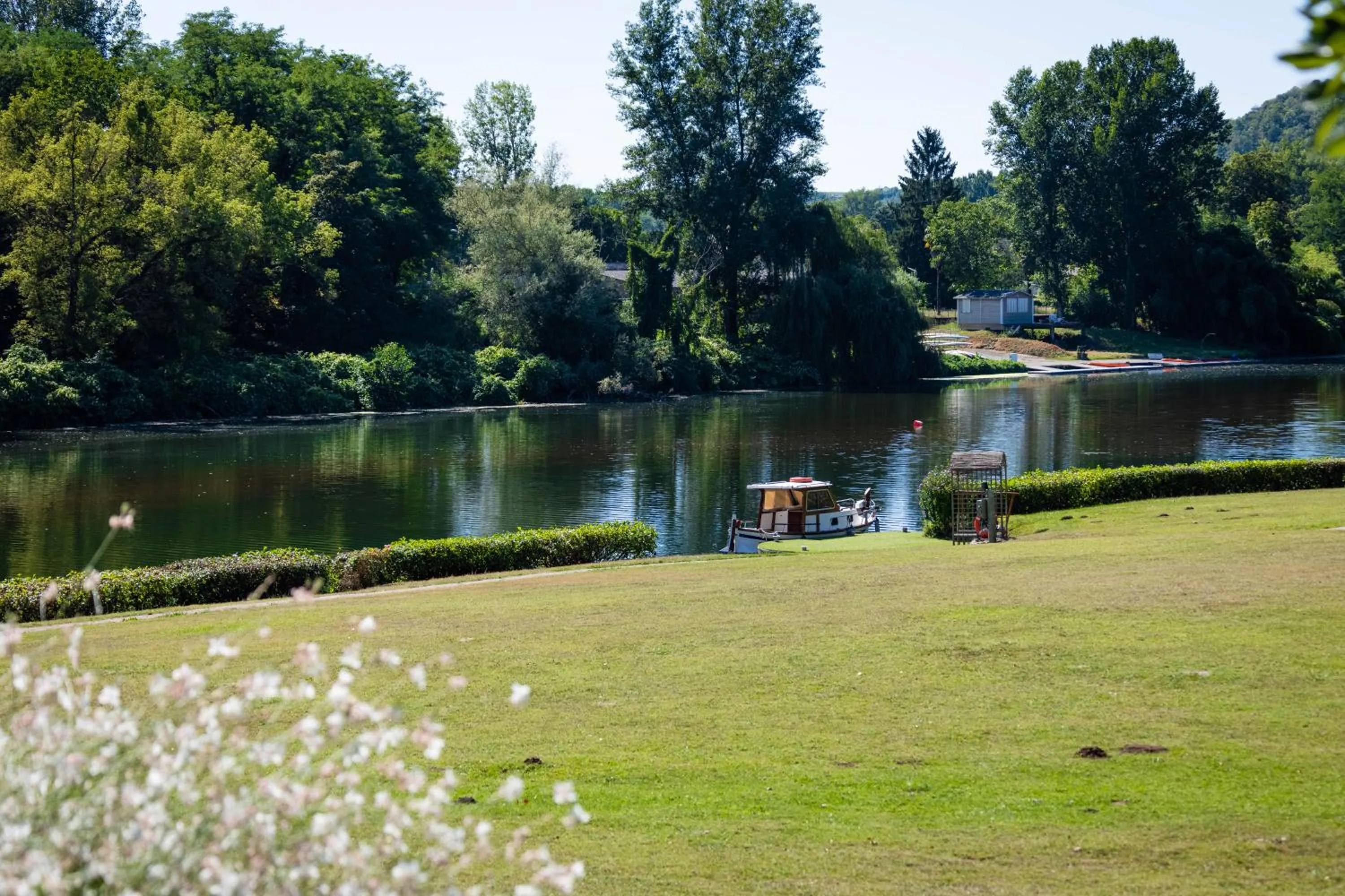 Garden in Relais & Châteaux Hôtel La Réserve
