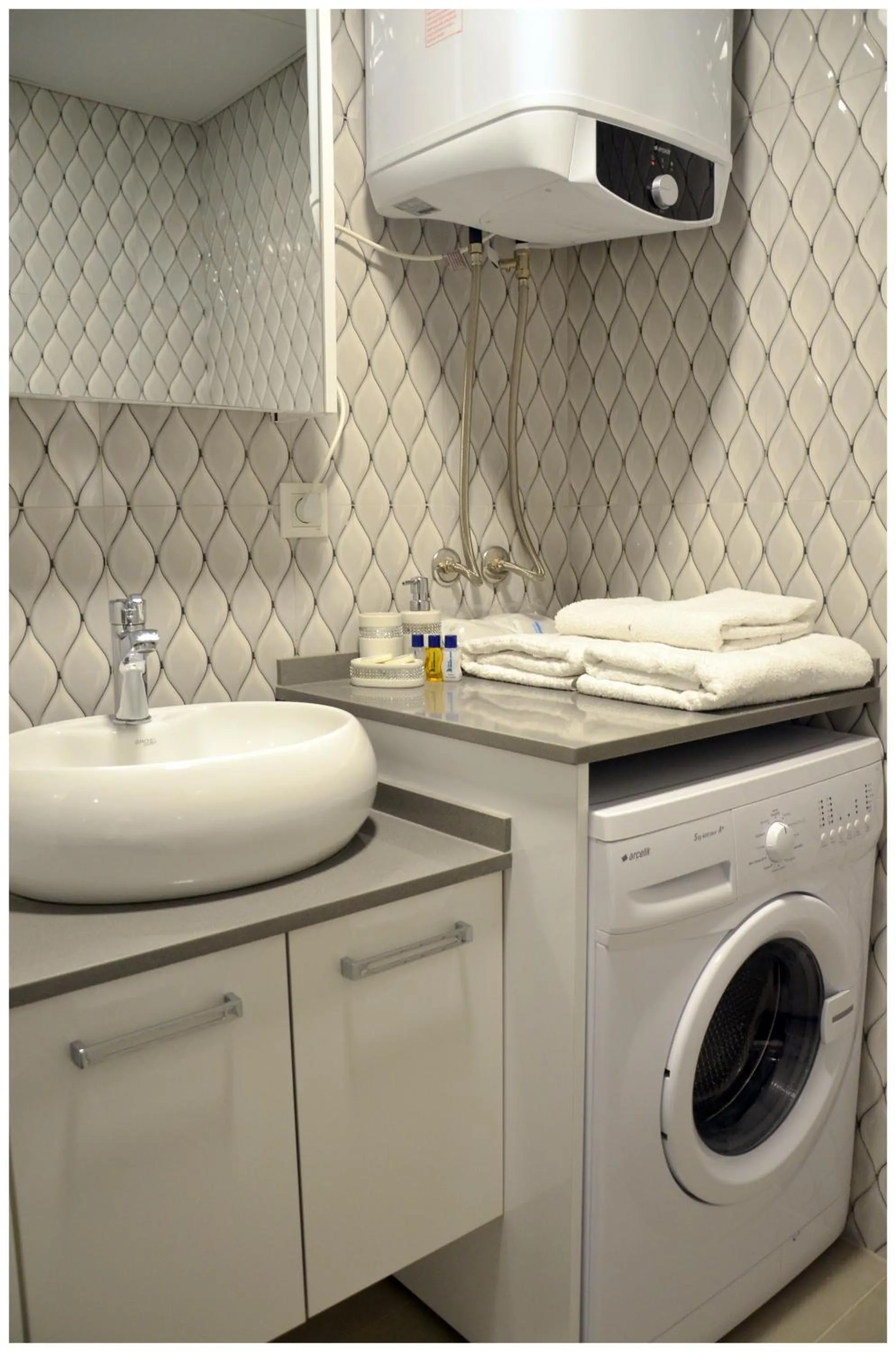 washing machine in Sigacik Marina Apart Hotel