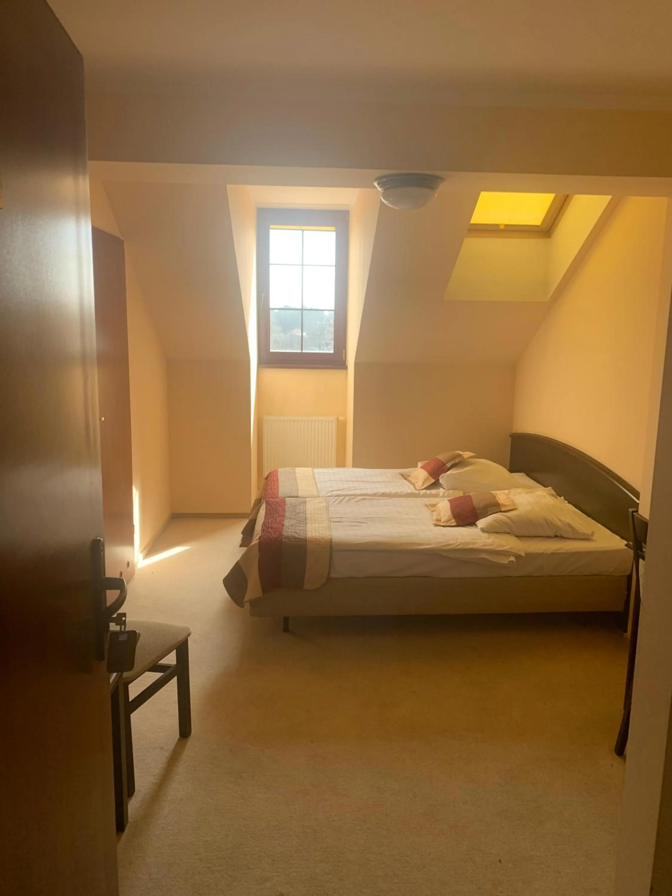 Photo of the whole room, Bed in Hotel Anek