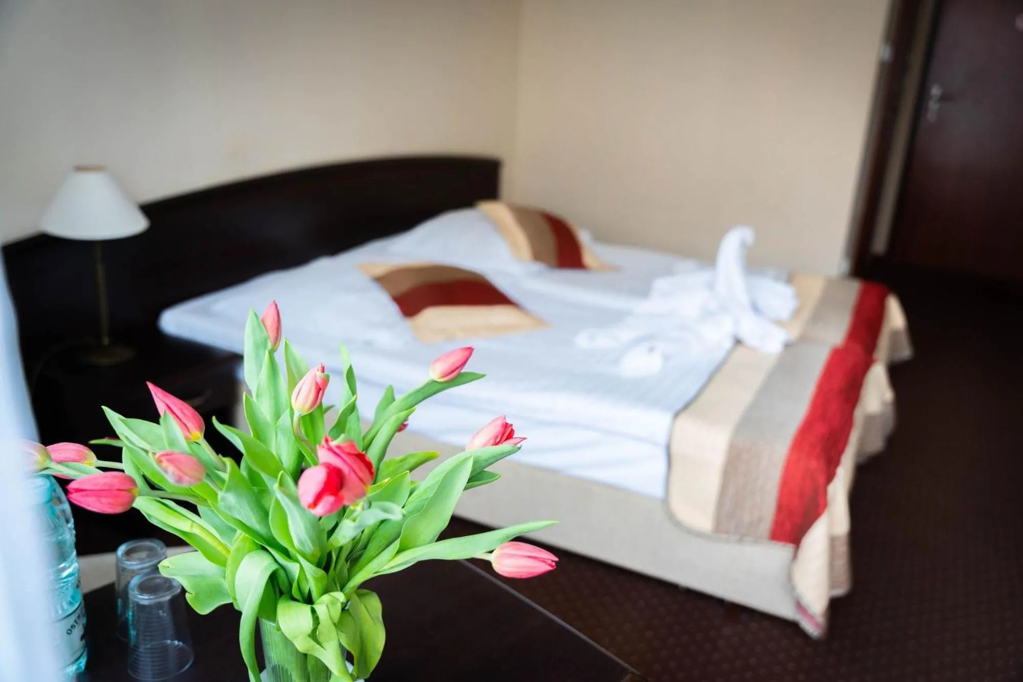 Bed in Hotel Anek