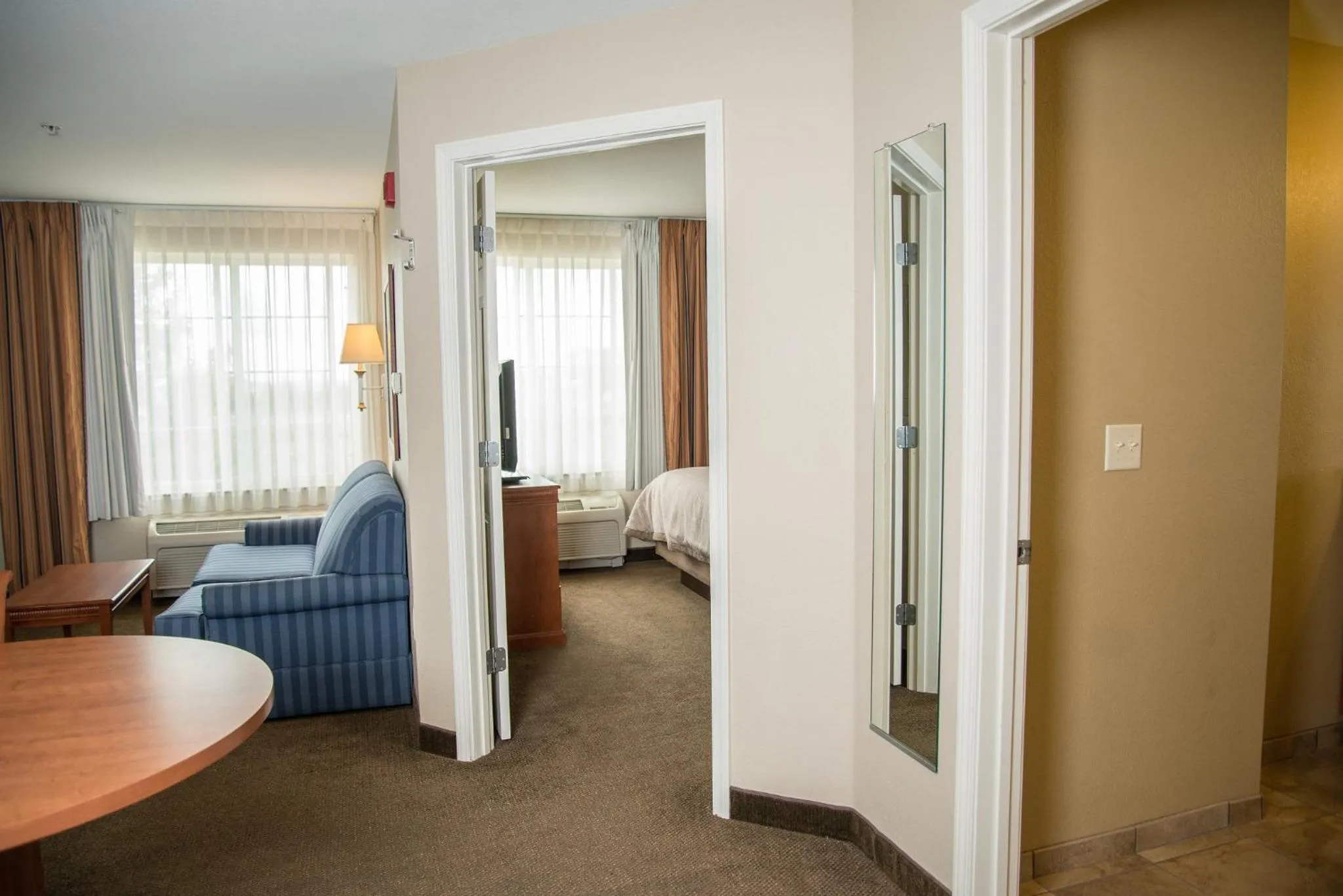 Photo of the whole room, Bed in Candlewood Suites Loveland by IHG