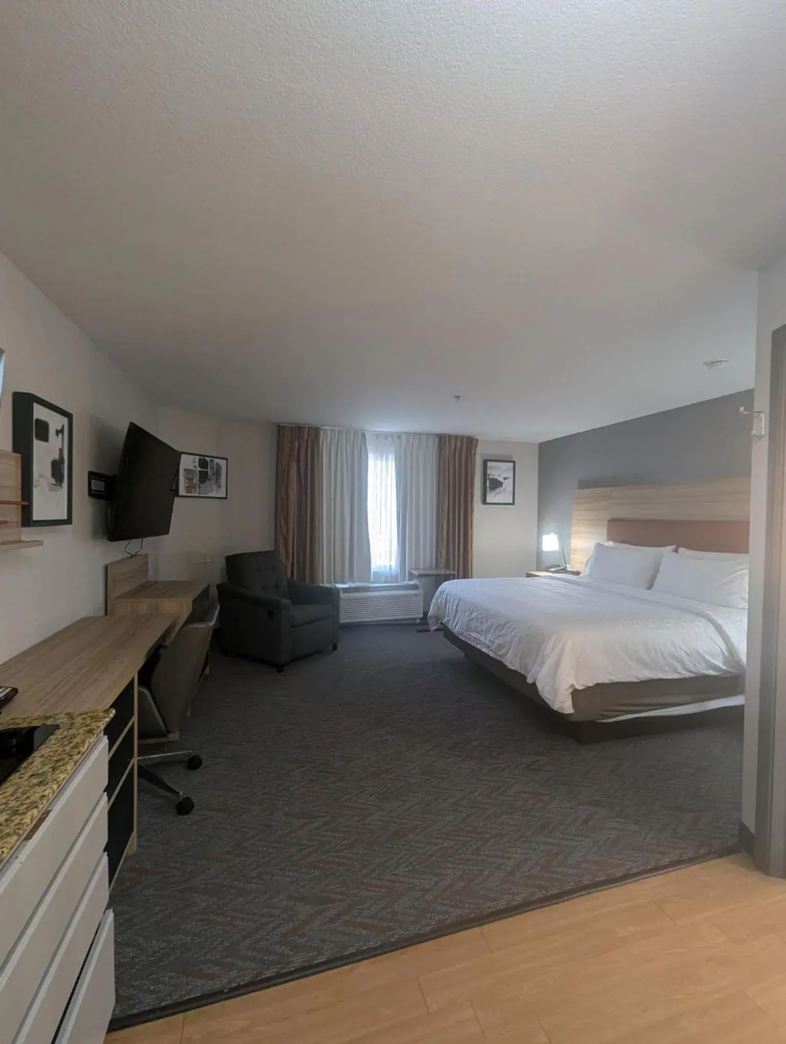 Photo of the whole room, Bed in Candlewood Suites Loveland by IHG Photo of the whole room, Bed in Candlewood Suites Loveland by IHG