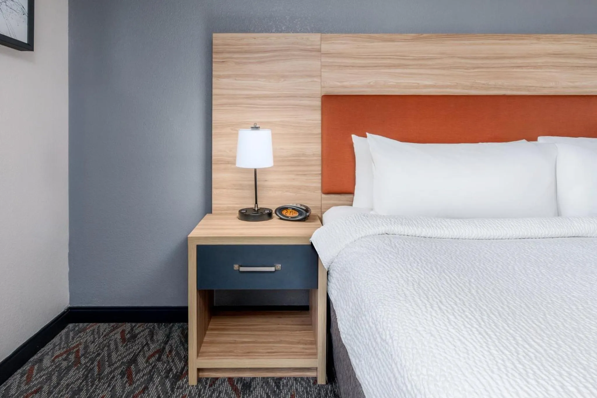 Photo of the whole room, Bed in Candlewood Suites Loveland by IHG