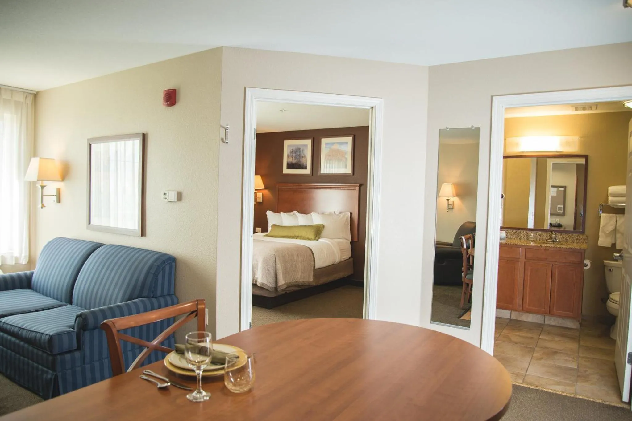 Photo of the whole room, Bed in Candlewood Suites Loveland by IHG
