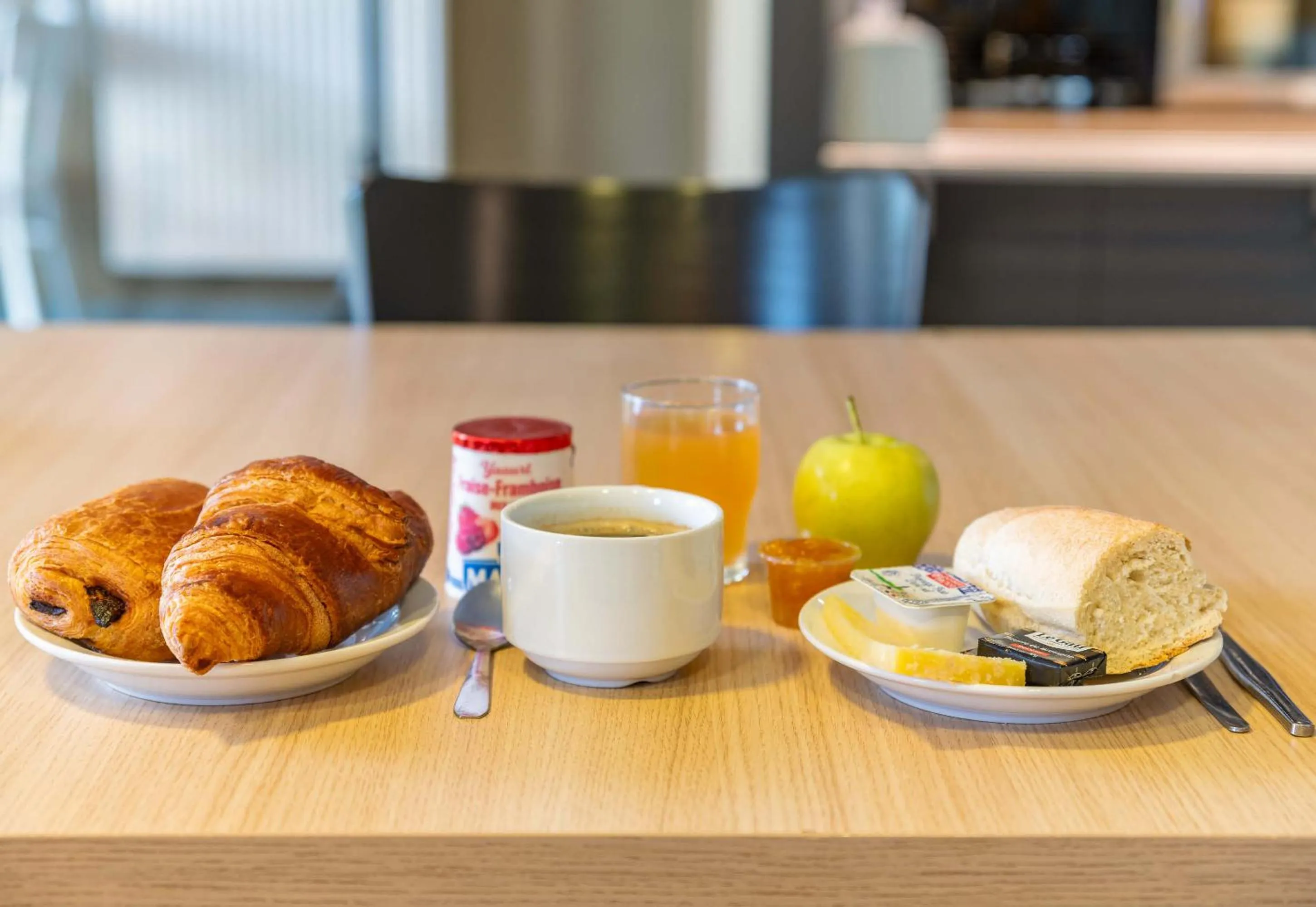 Breakfast in B&B HOTEL Lyon St Priest