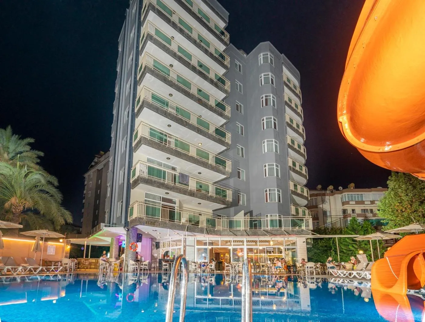 Property building in Carmen Suite Hotel