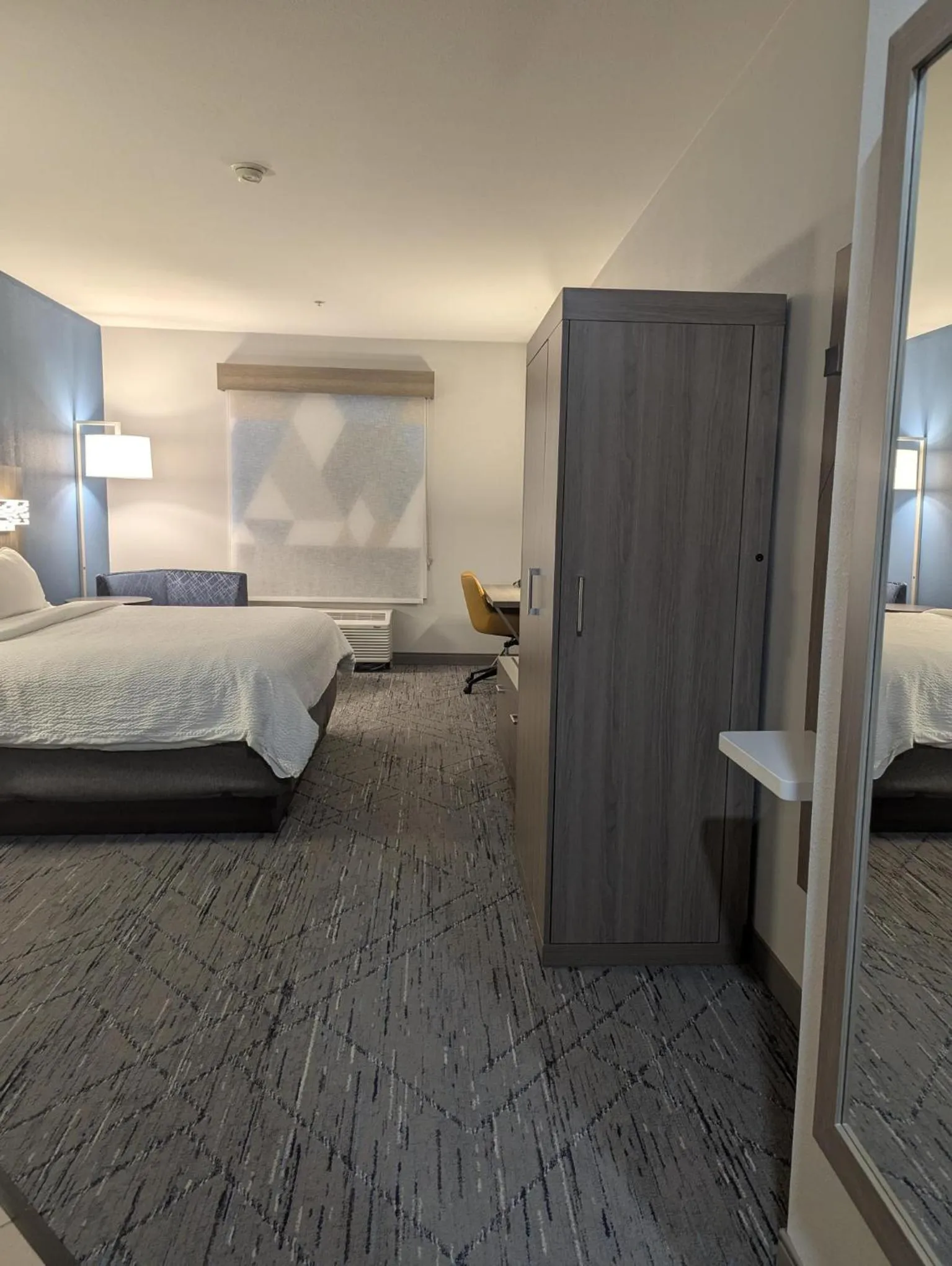 Bedroom, Bed in Holiday Inn Express Hotel & Suites Loveland by IHG