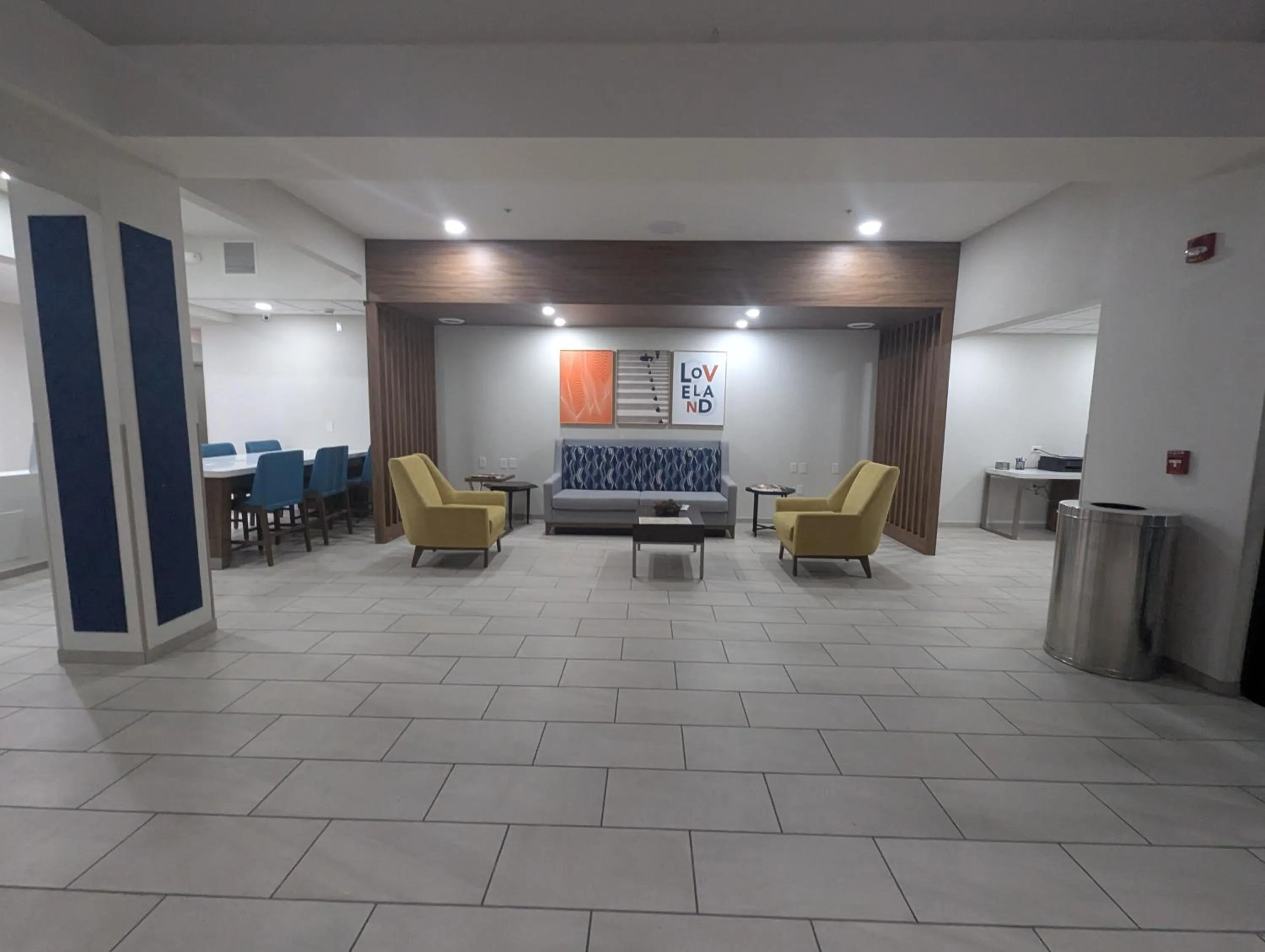 Lobby or reception in Holiday Inn Express Hotel & Suites Loveland by IHG