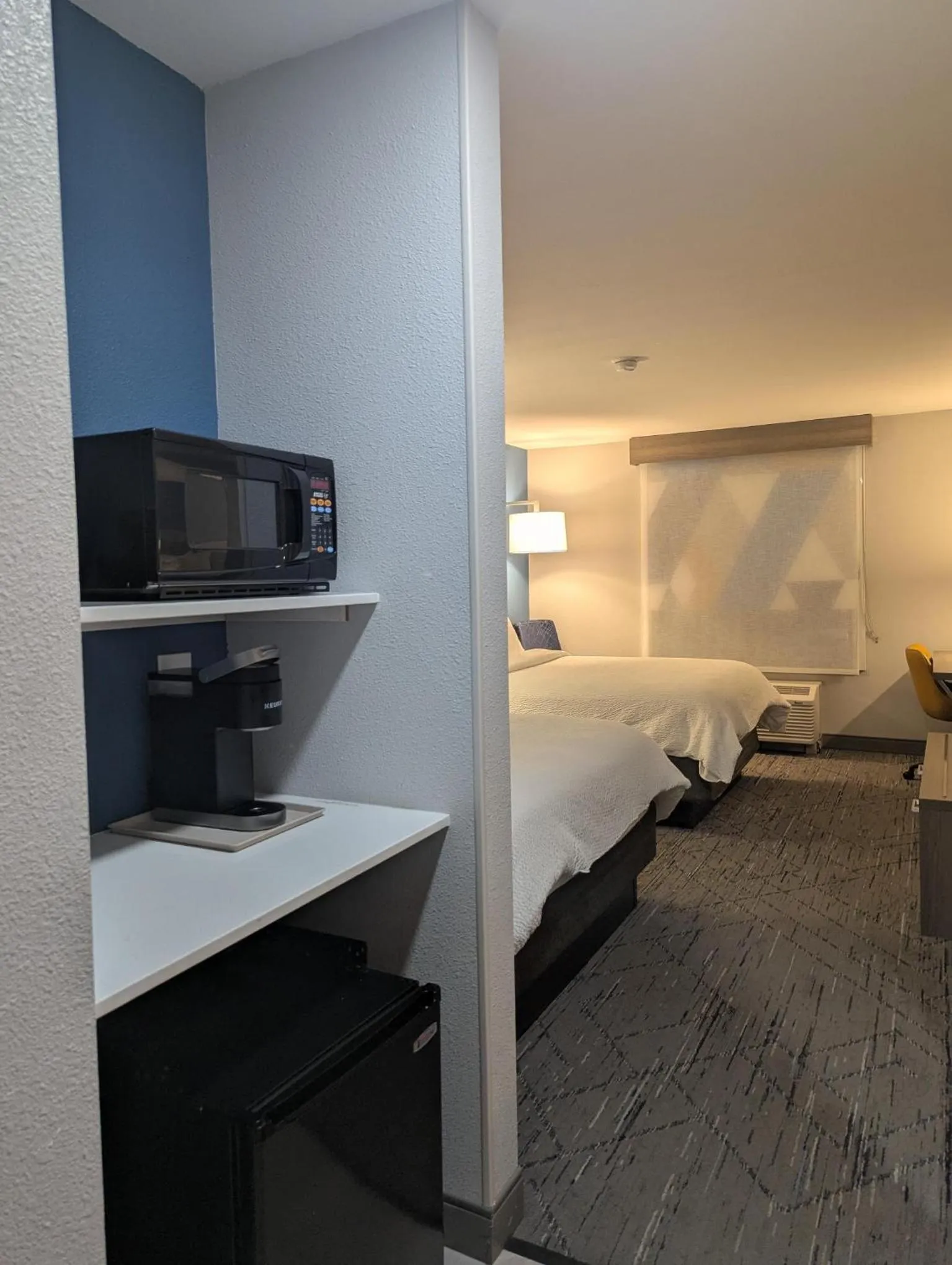 Bedroom, Bed in Holiday Inn Express Hotel & Suites Loveland by IHG