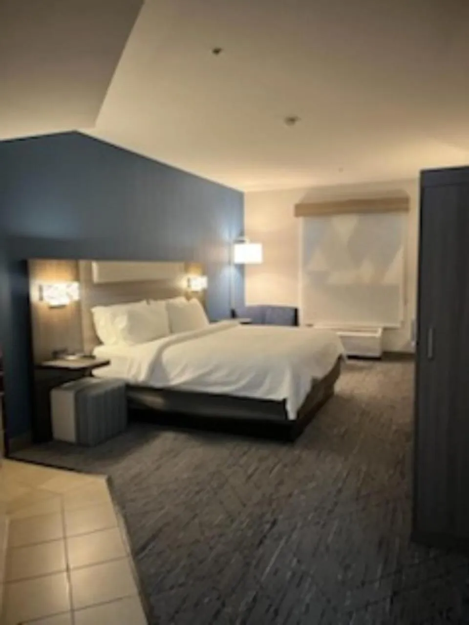 Bed in Holiday Inn Express Hotel & Suites Loveland by IHG