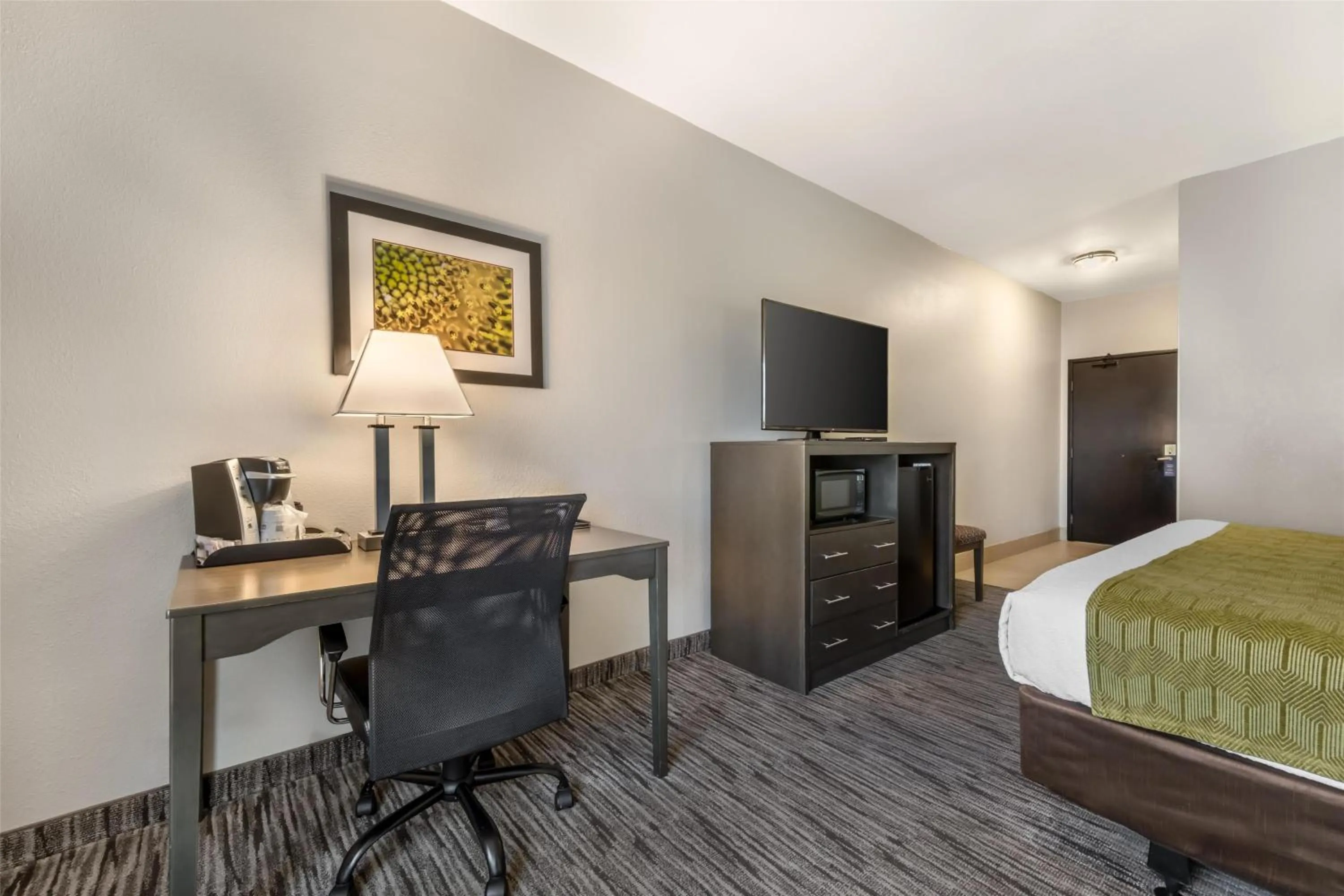 Bedroom in Best Western Plus Liberal Hotel & Suites