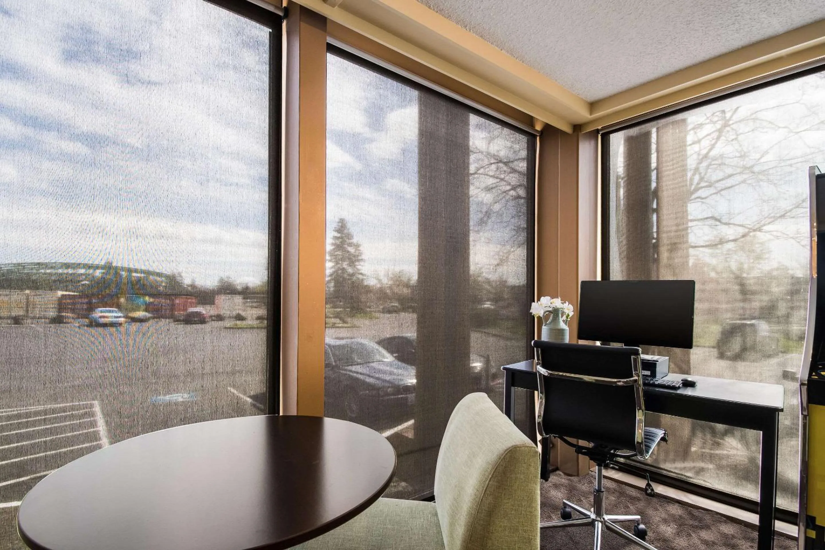 Business facilities in Rodeway Inn & Suites Portland - Jantzen Beach