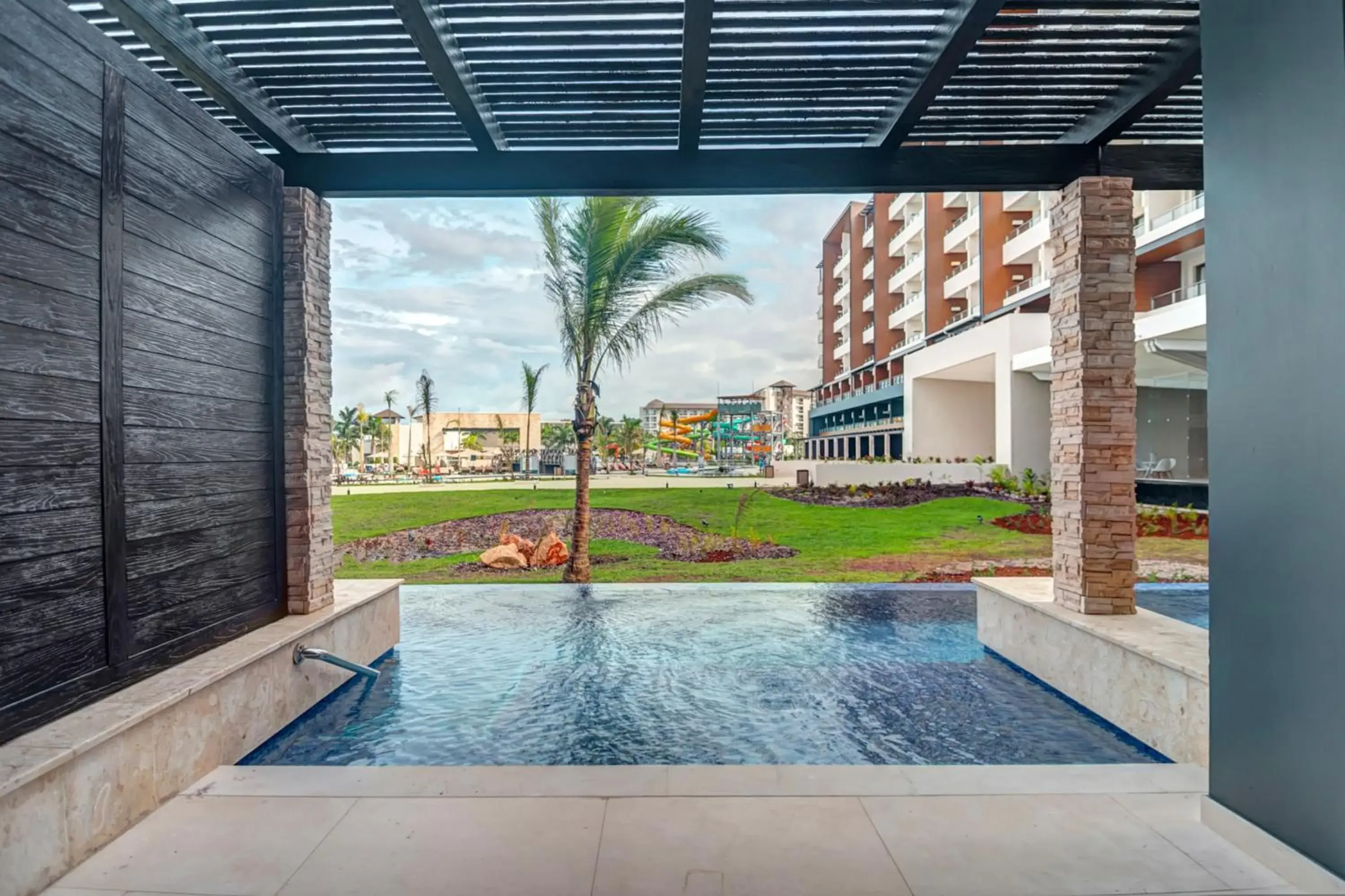 Swimming pool in Royalton Blue Waters Montego Bay, An Autograph Collection All-Inclusive Resort Swimming pool in Royalton Blue Waters Montego Bay, An Autograph Collection All-Inclusive Resort