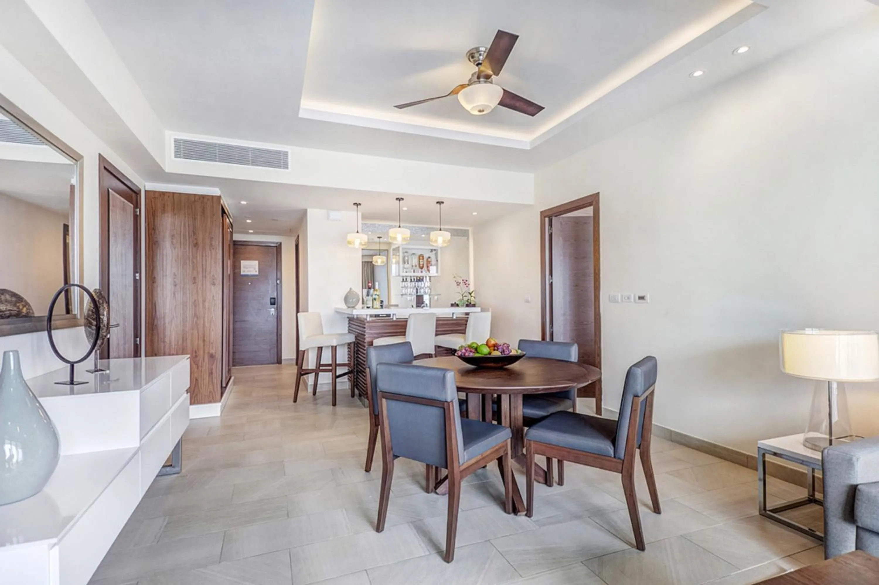 Dining area in Royalton Blue Waters Montego Bay, An Autograph Collection All-Inclusive Resort