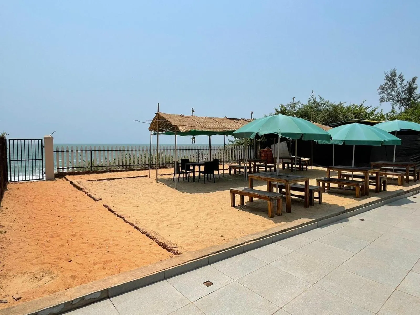 Restaurant/places to eat in Kay's By The Sea