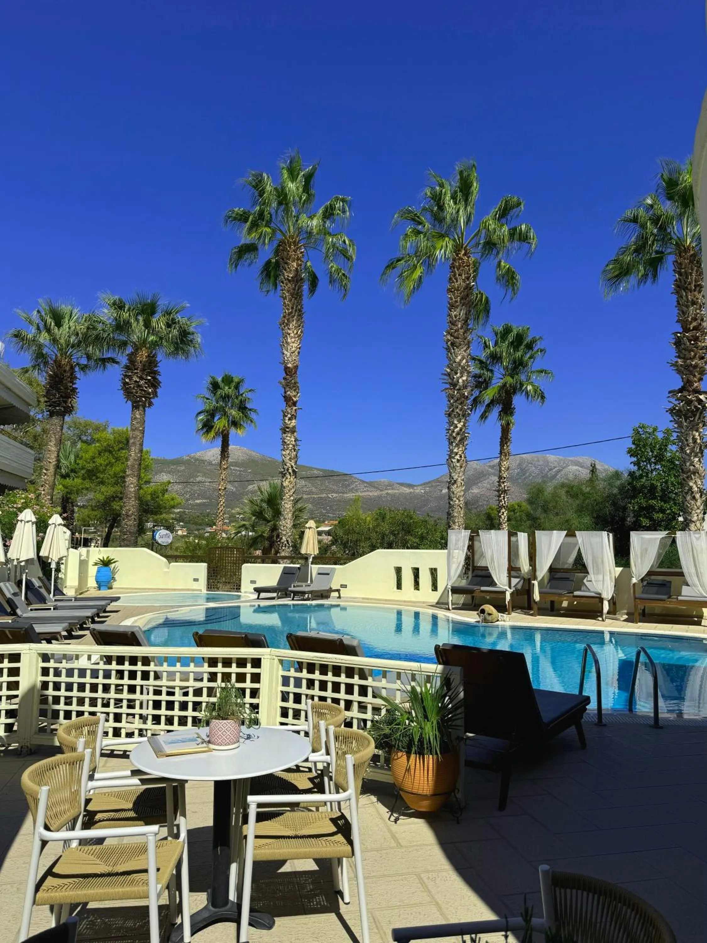 Swimming pool in Sun Rise Hotel Apartments