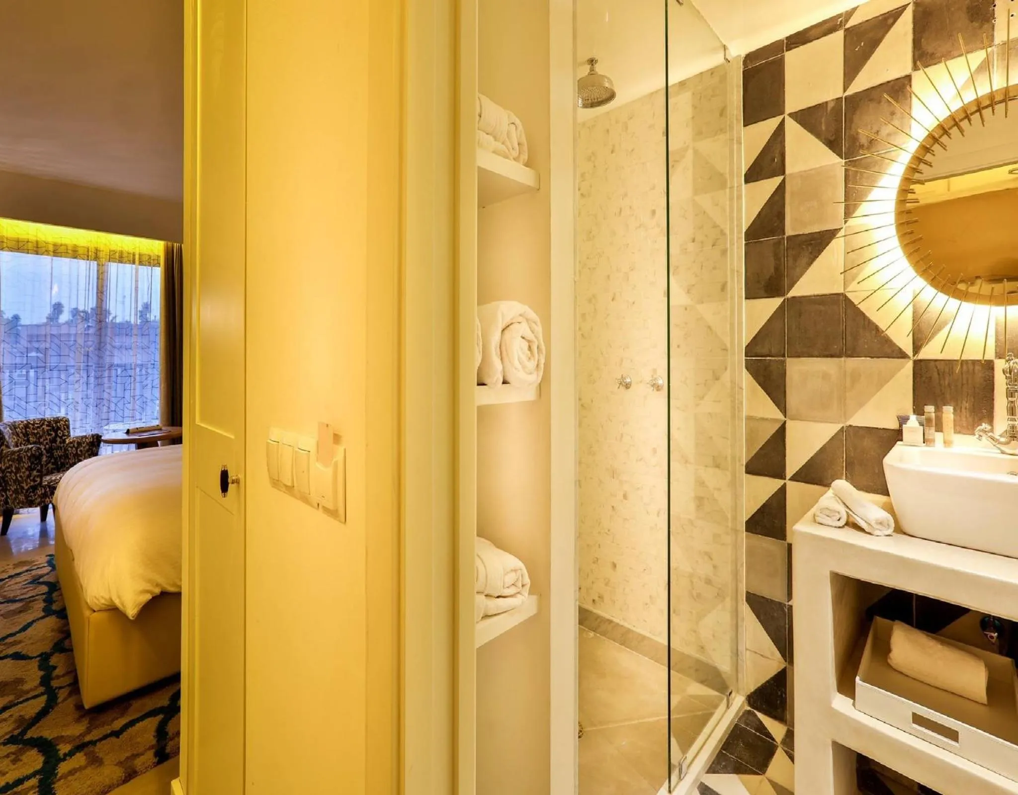 Bathroom, Bed in 2Ciels Boutique Hôtel