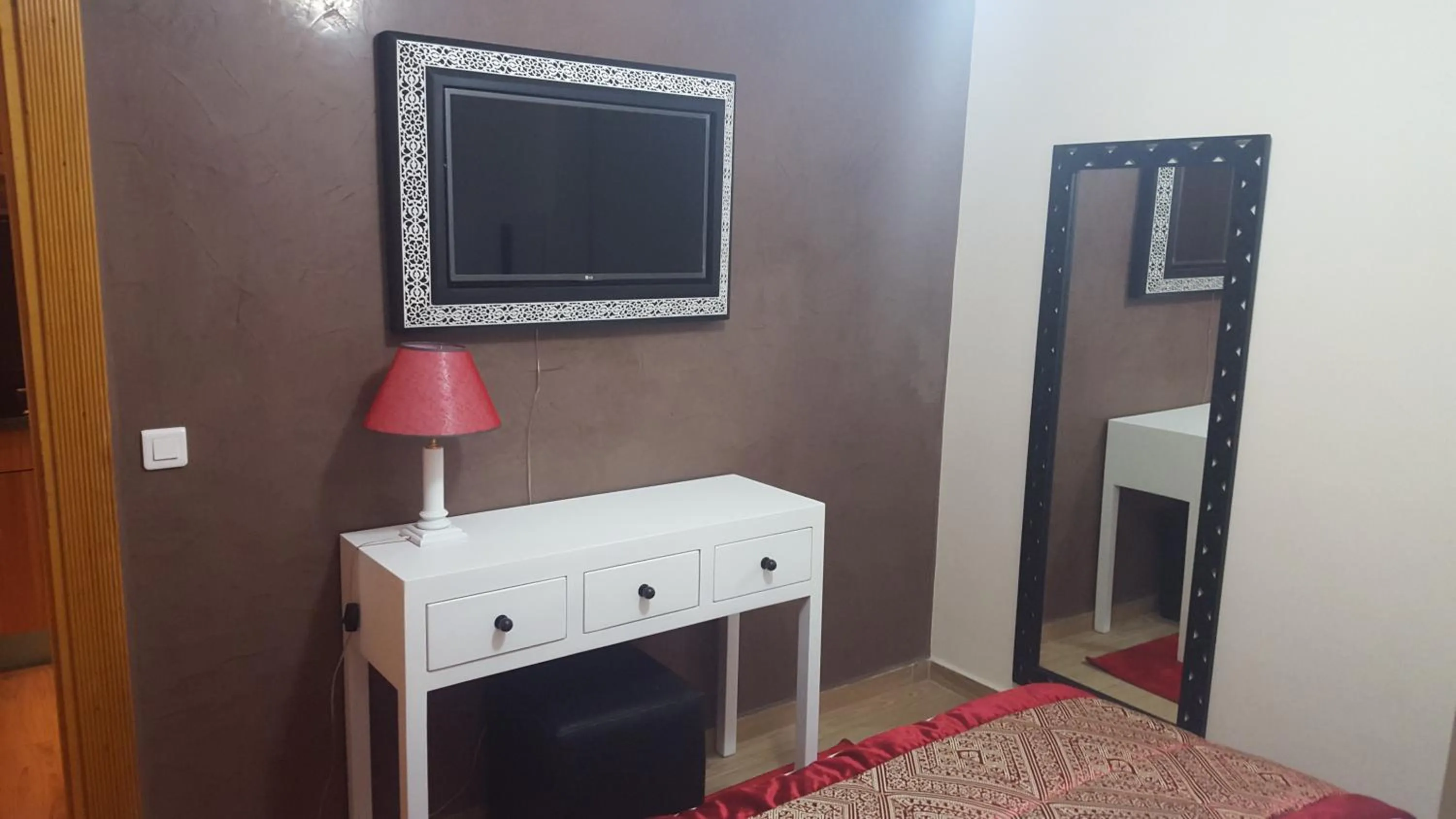 Seating area, Bed in Rofaida Appart'Hotel