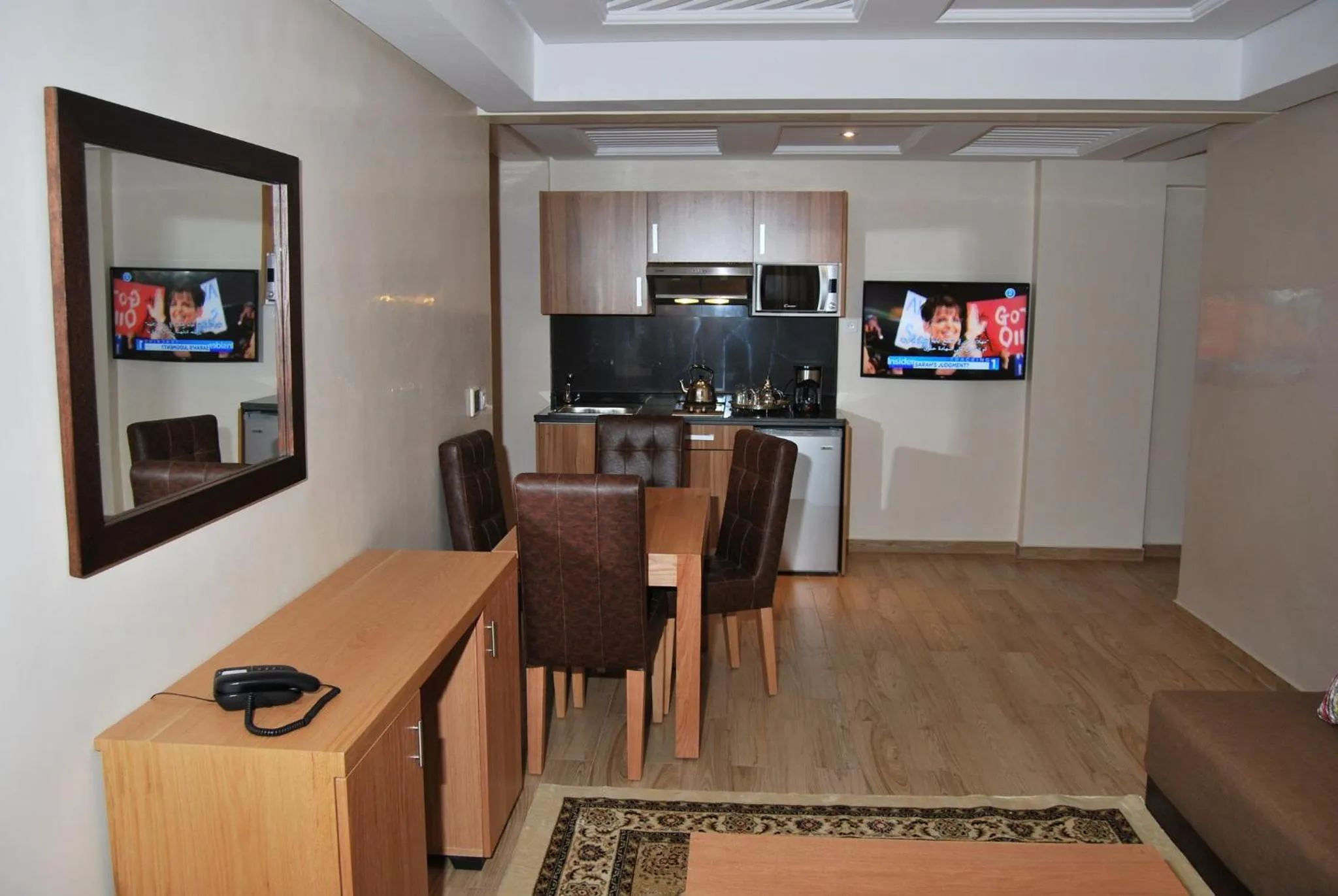 TV and multimedia in Rofaida Appart'Hotel