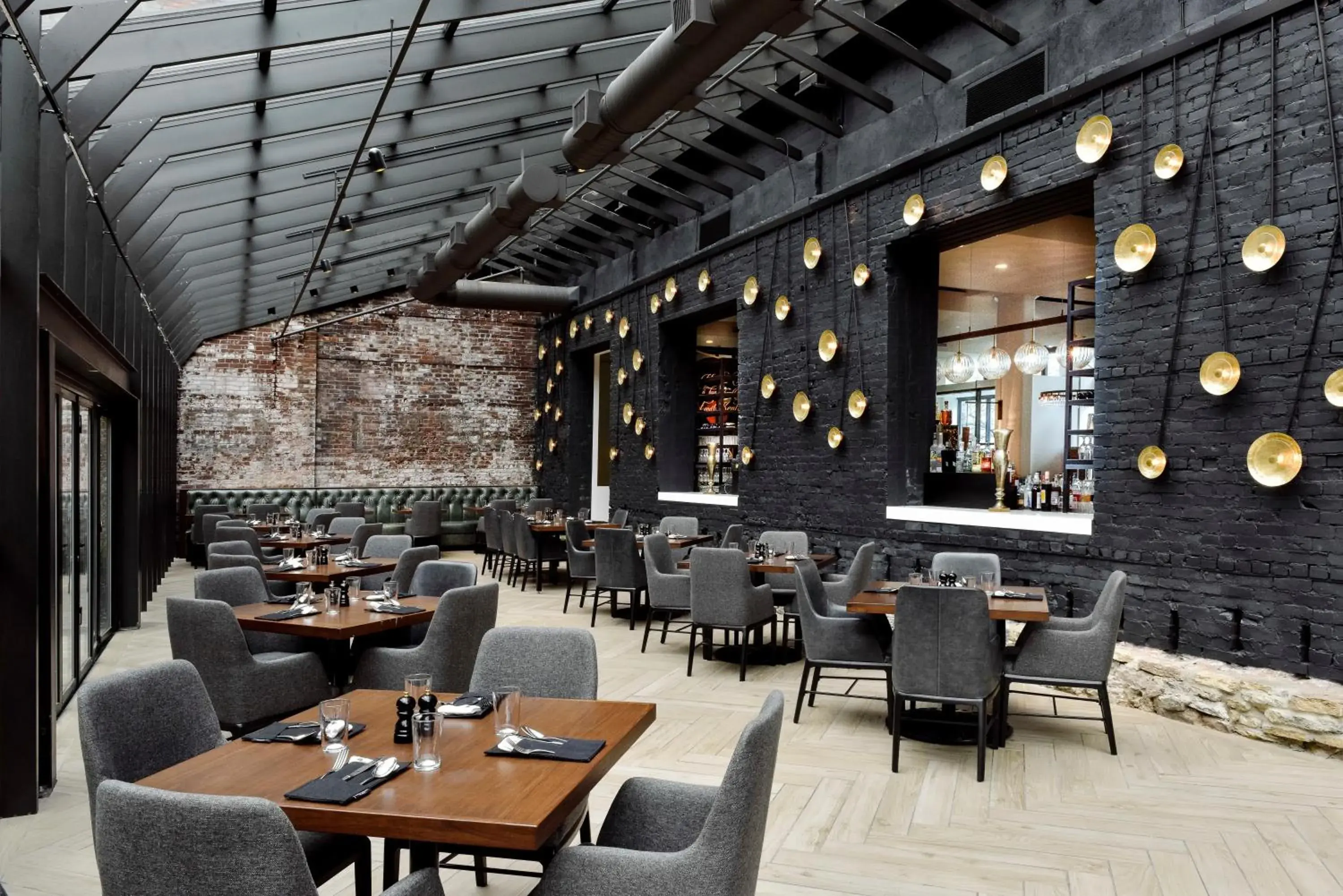 Restaurant/places to eat in Hotel Covington Cincinnati Riverfront Restaurant/places to eat in Hotel Covington Cincinnati Riverfront