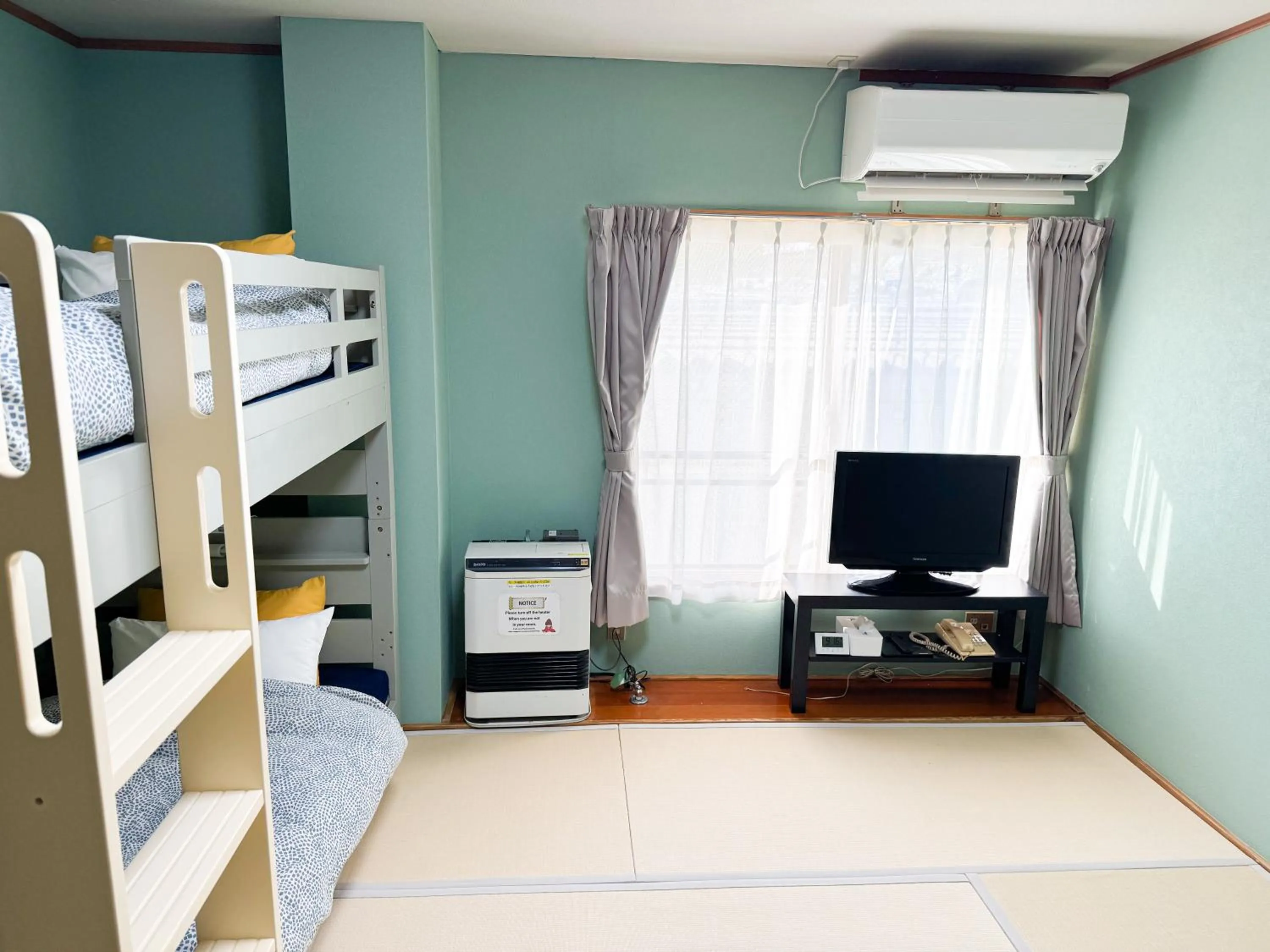 Photo of the whole room, Bed in Belle Vue Nishiura