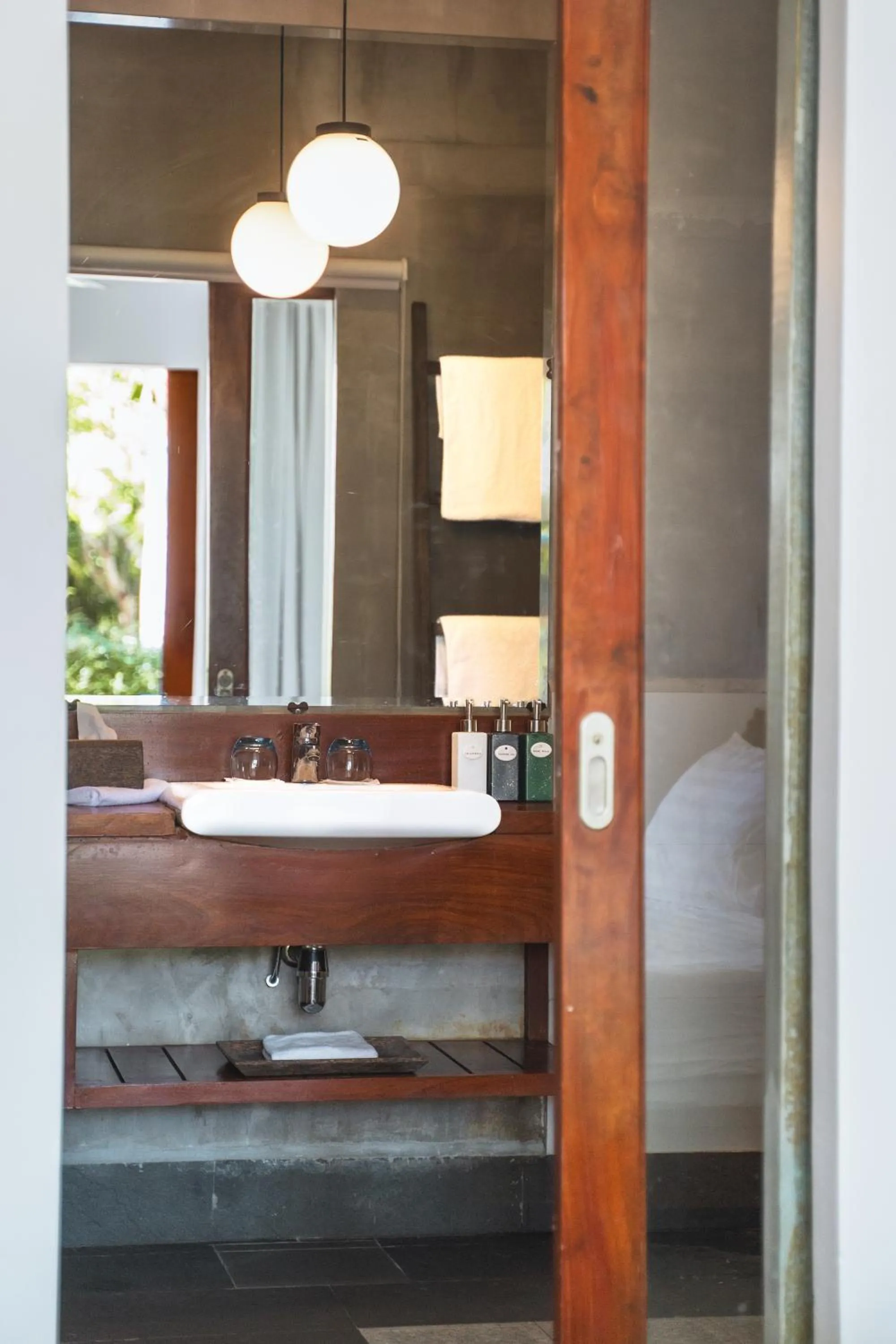 Bathroom, Bed in Long Set Resort