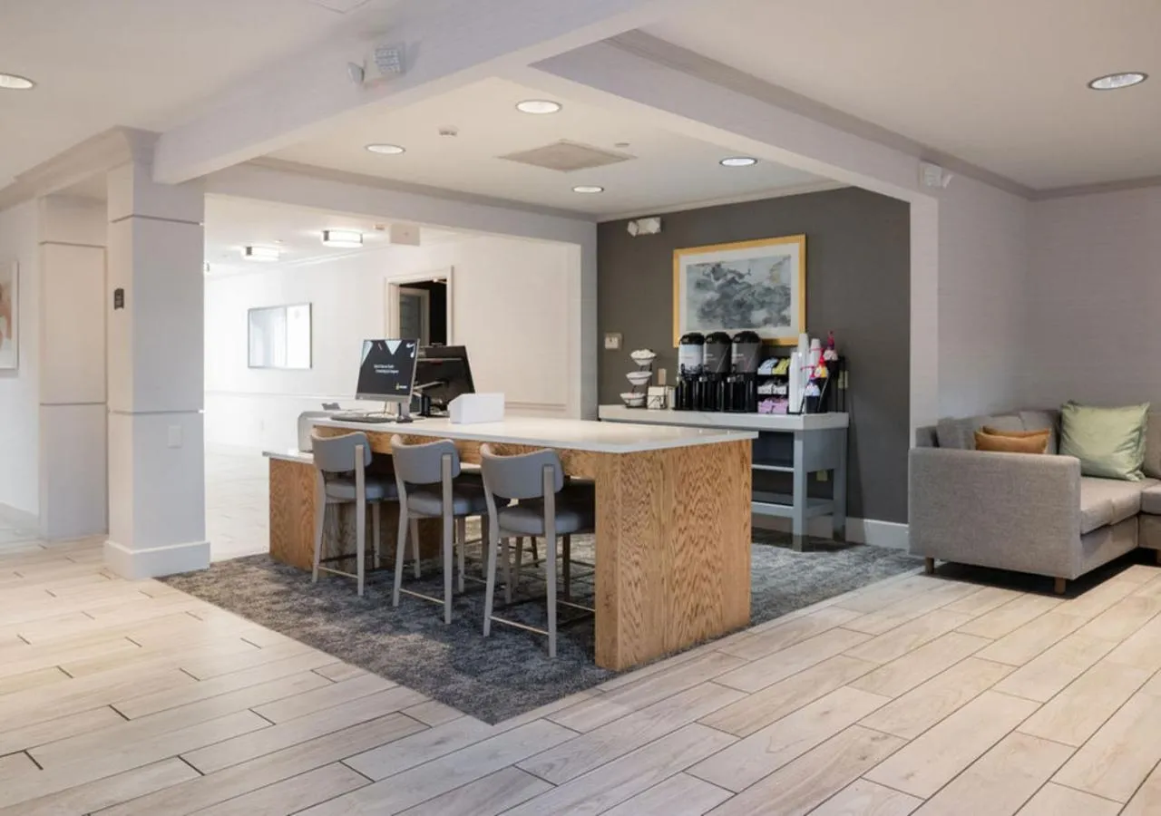 Seating area in Staybridge Suites Jackson by IHG