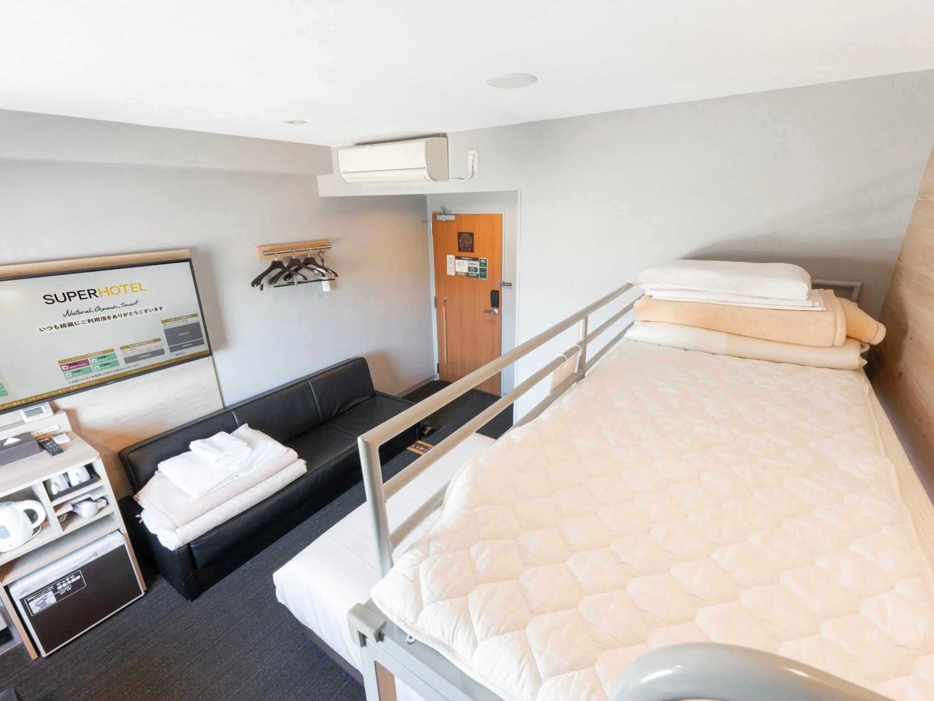 Bed in Super Hotel Gotemba 2