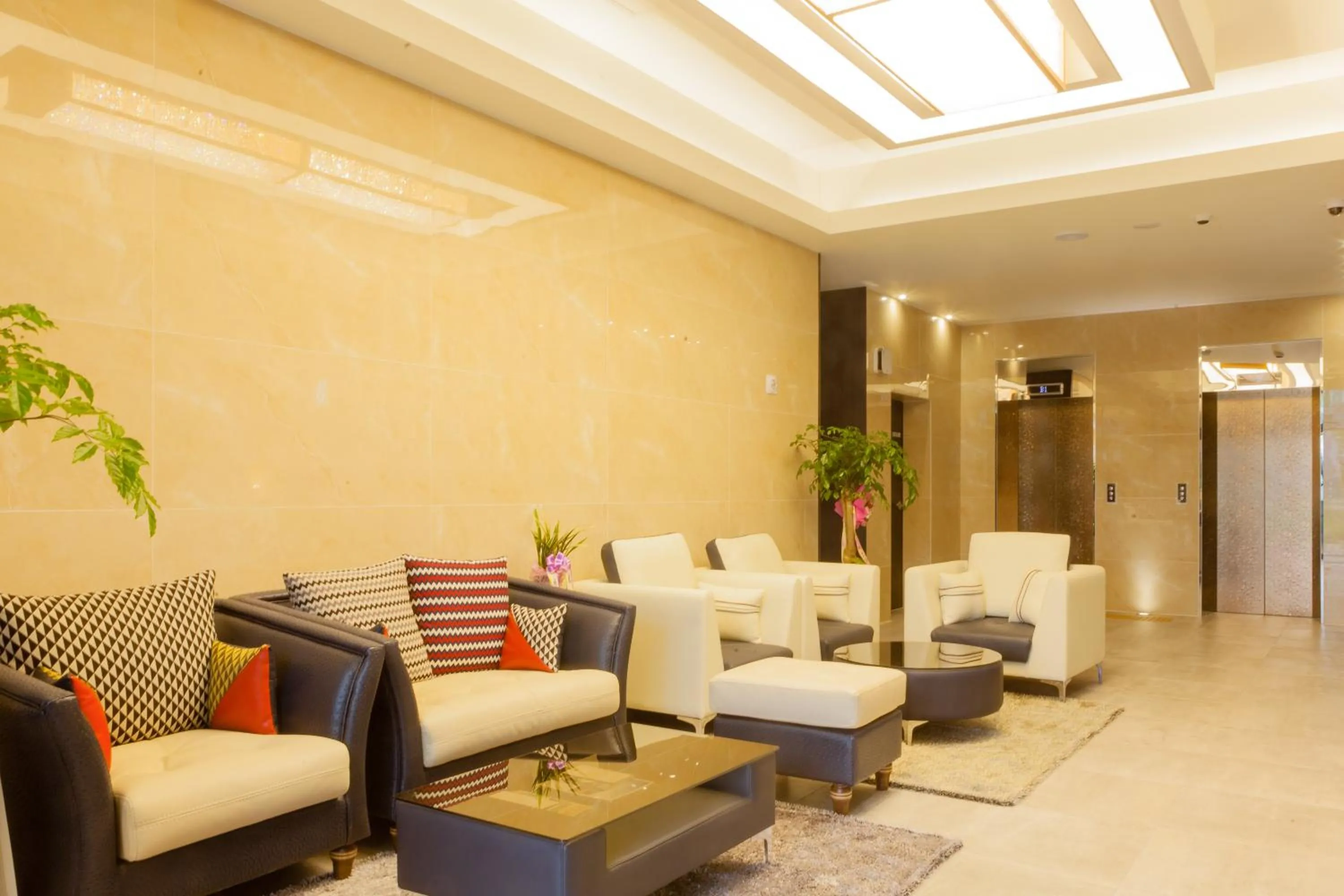 Lobby or reception in Hotel Sienna