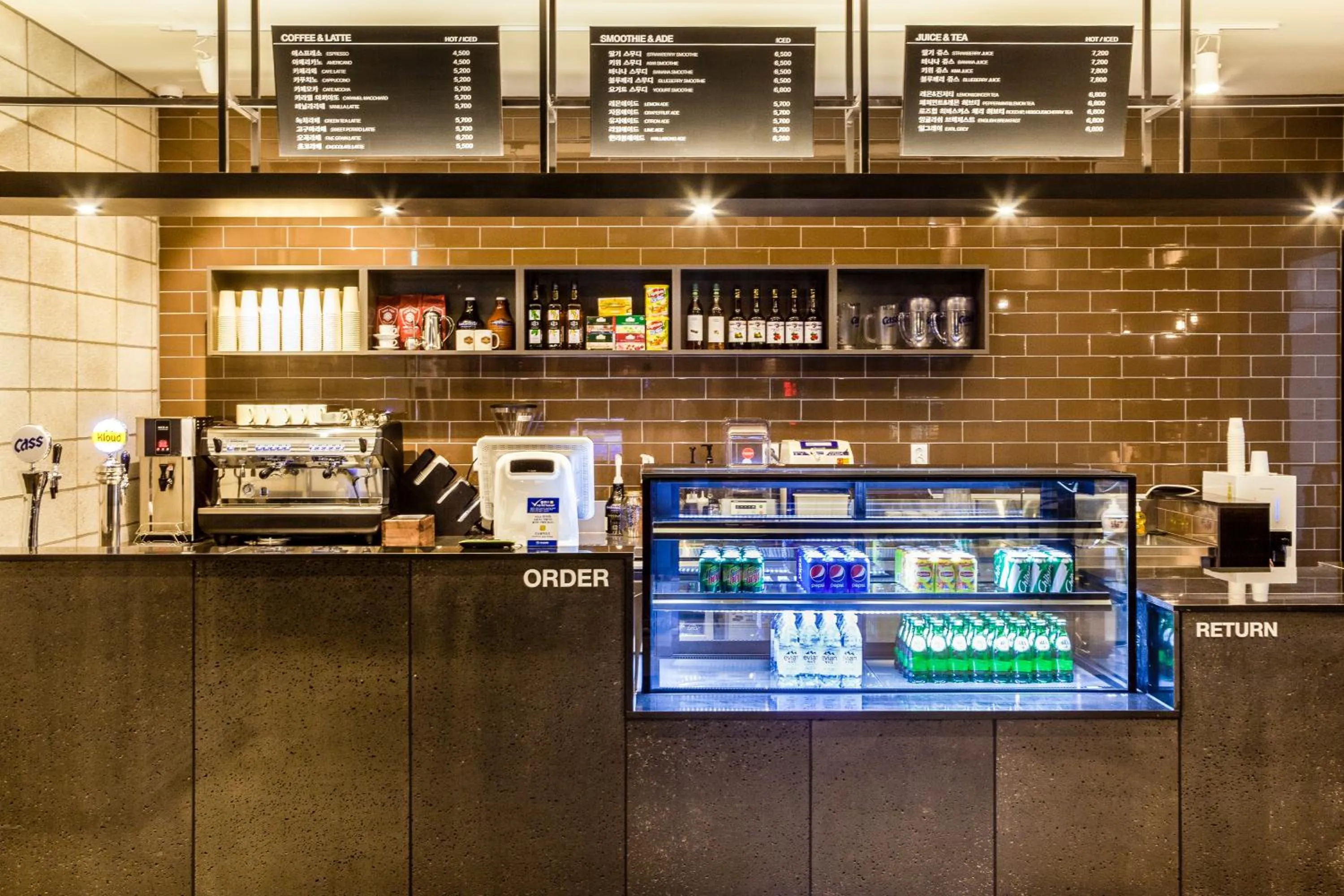 Restaurant/places to eat in Hotel Sienna