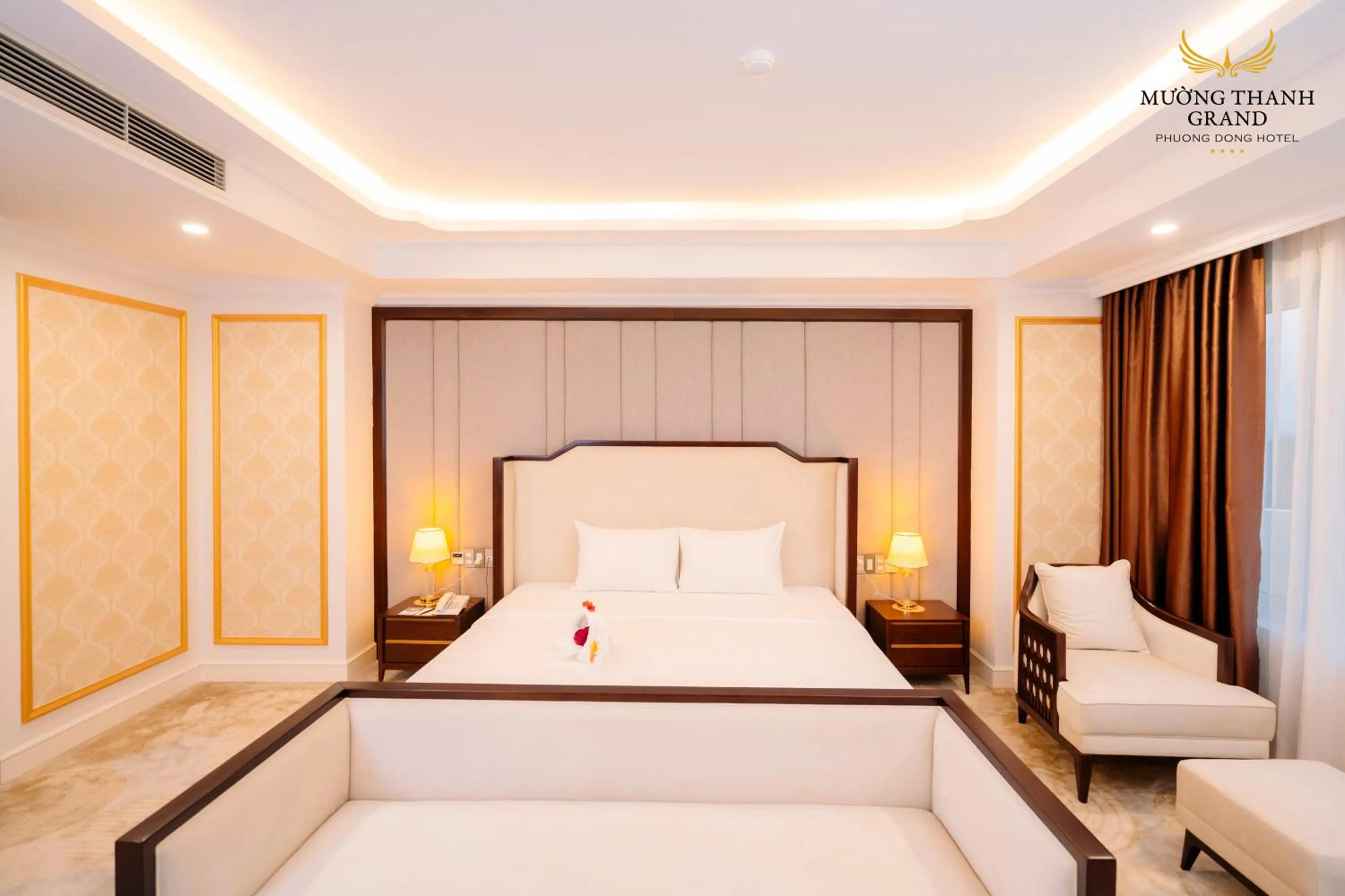 Photo of the whole room, Bed in Muong Thanh Grand Phuong Dong