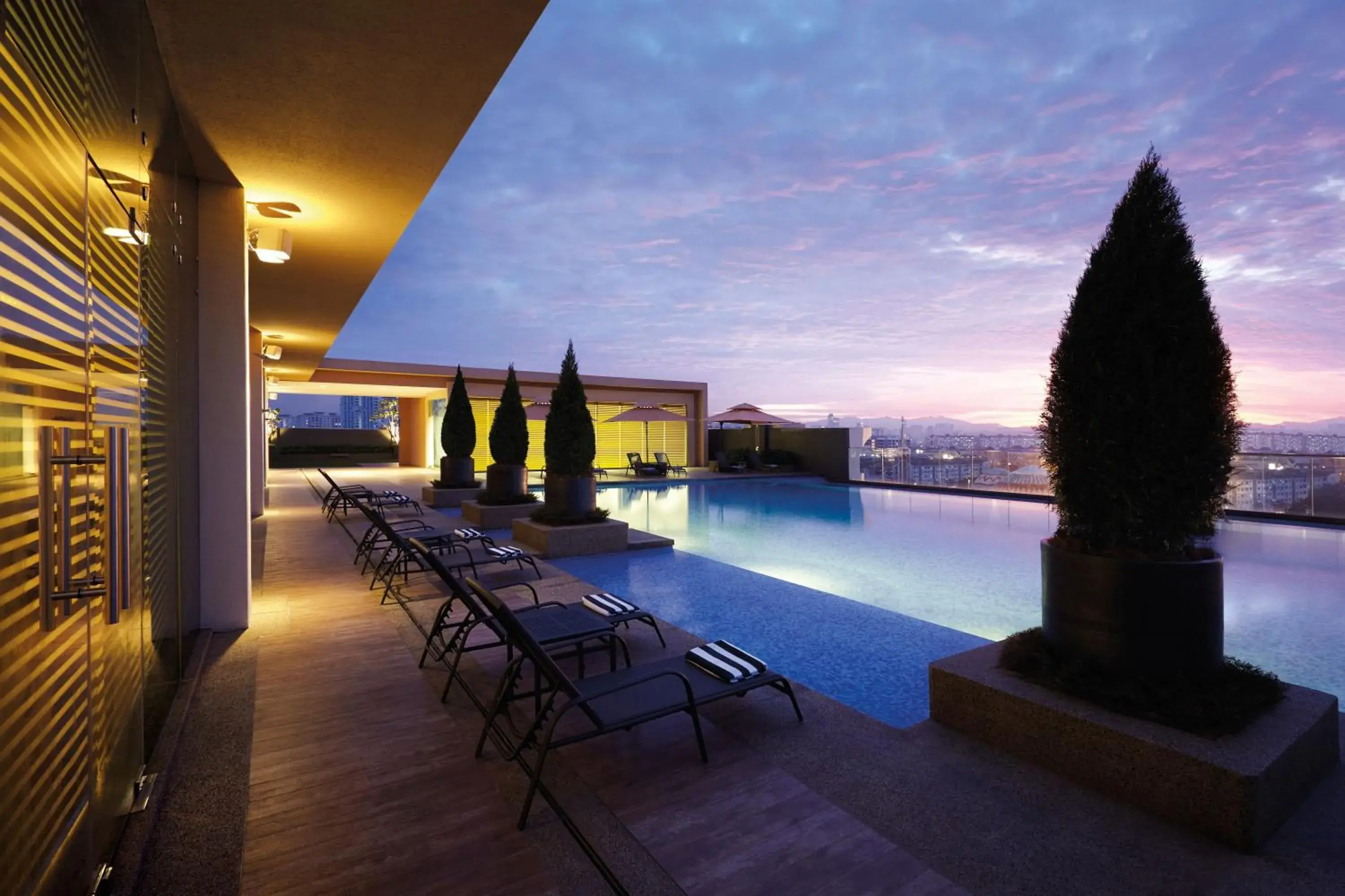Swimming pool in Sunway Lagoon Hotel , formerly Sunway Clio Hotel Swimming pool in Sunway Lagoon Hotel , formerly Sunway Clio Hotel