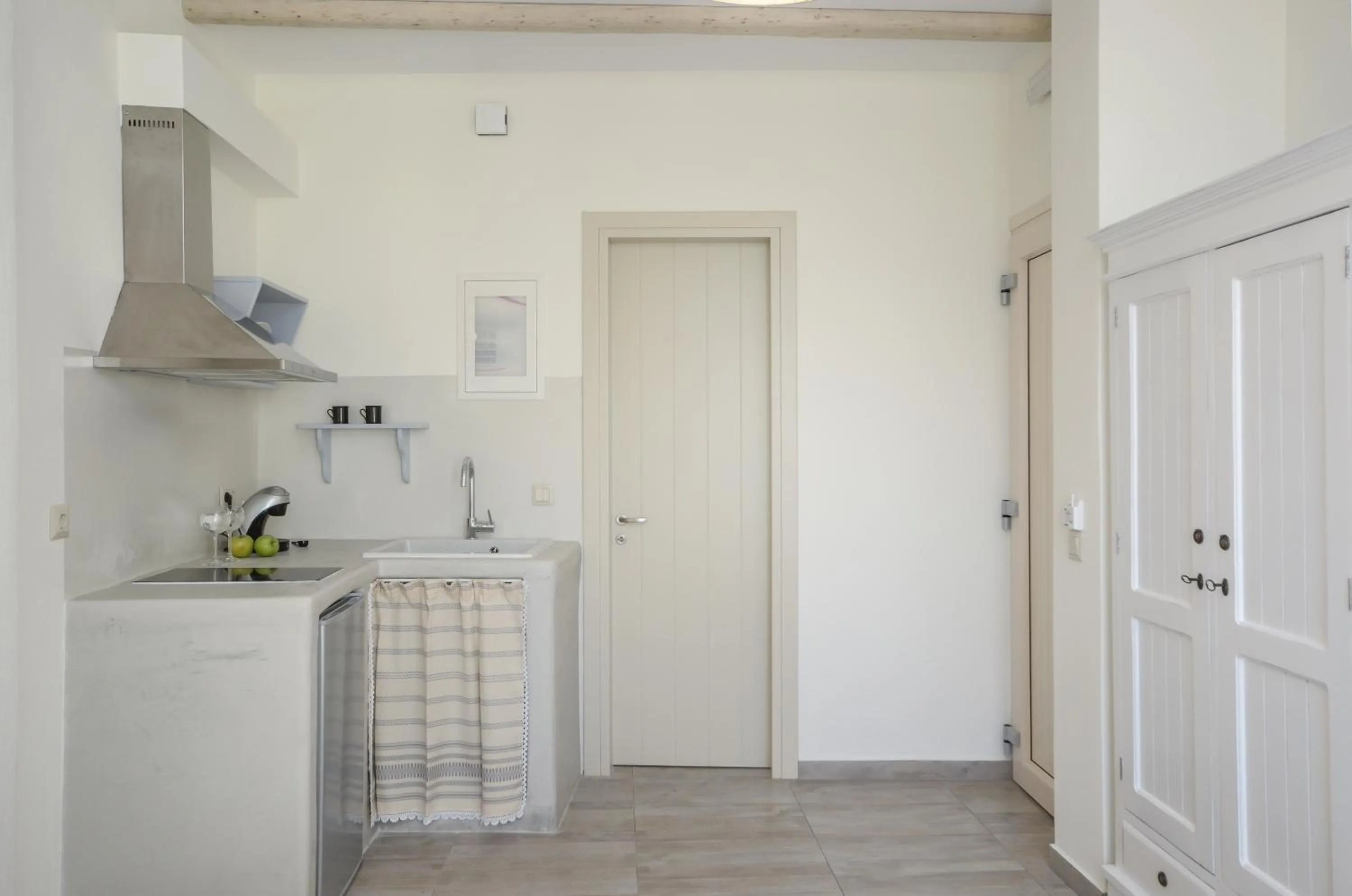 Kitchen or kitchenette in Angel Suites