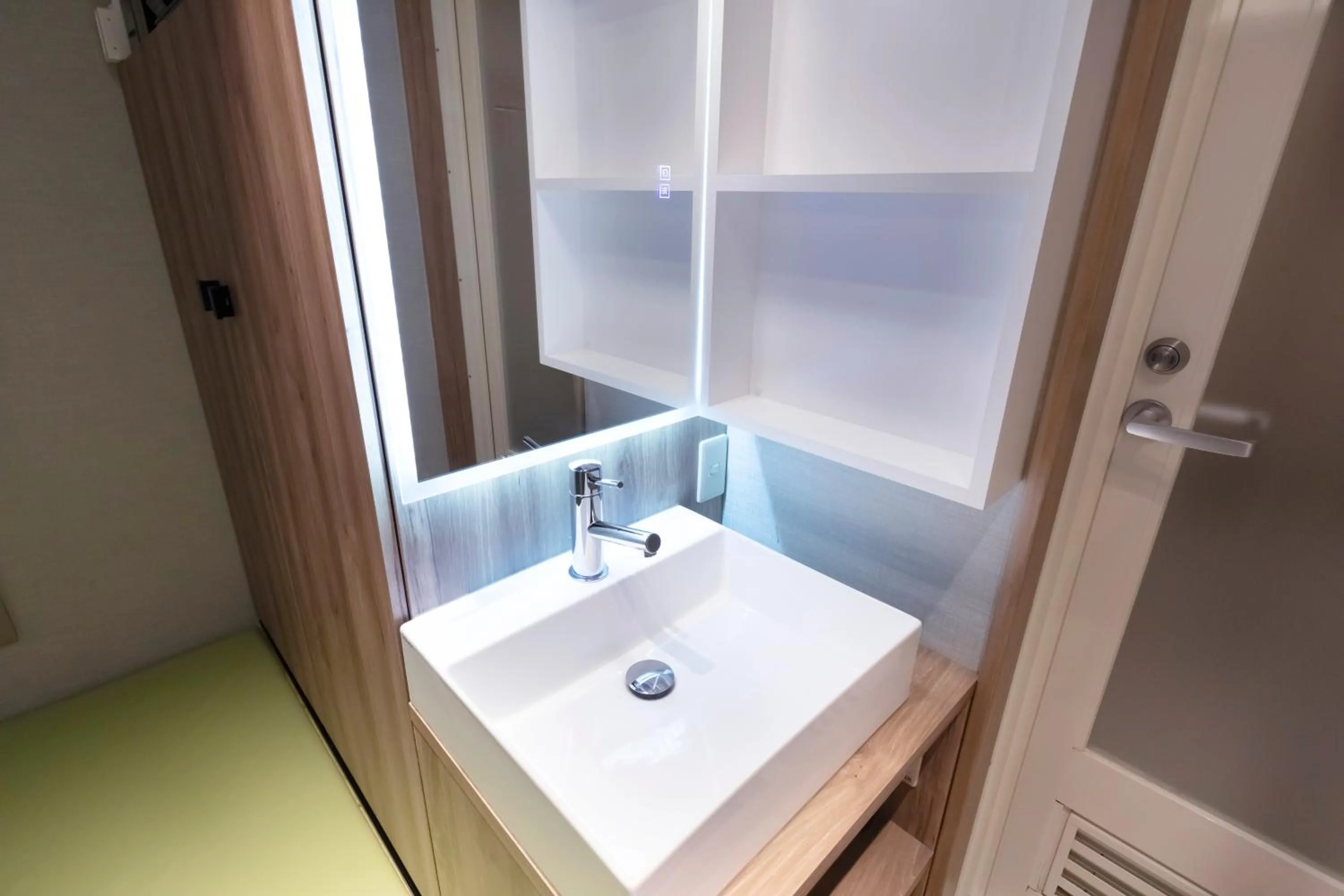 Area and facilities in HOTEL ATLAS Shinkabukicho (Adult Only)