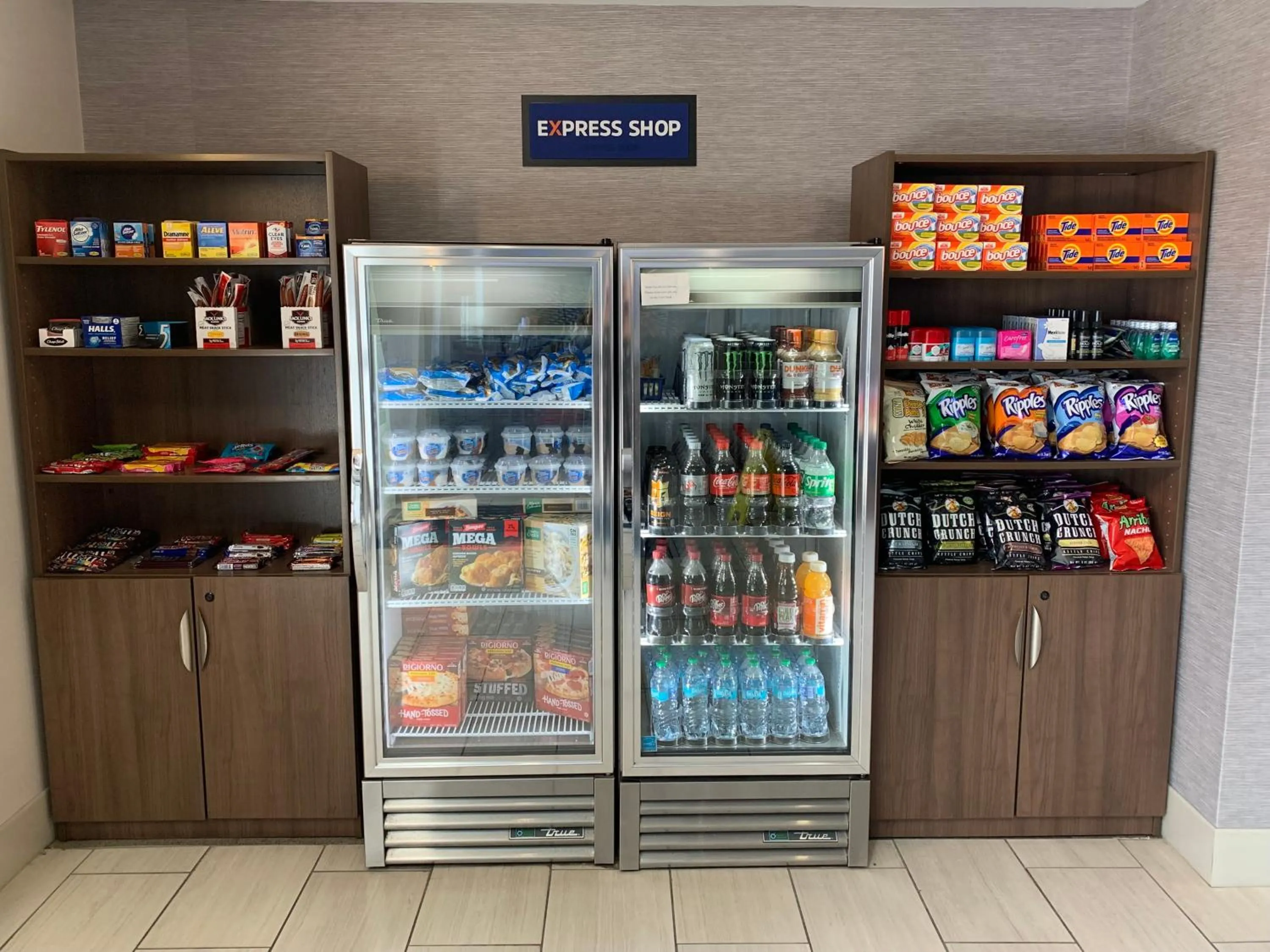 Restaurant/places to eat in Holiday Inn Express Houghton-Keweenaw by IHG