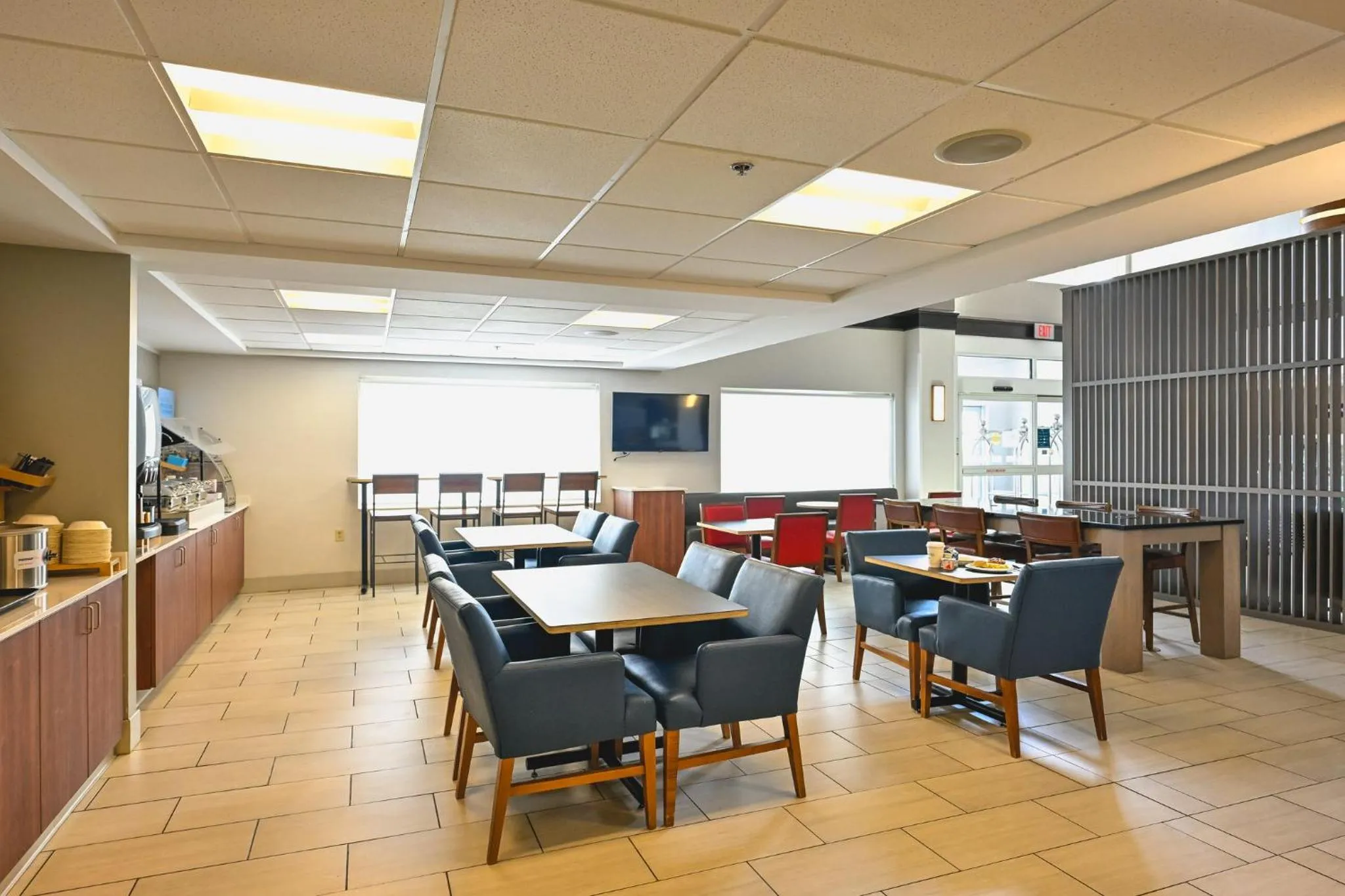 Breakfast in Holiday Inn Express Houghton-Keweenaw by IHG