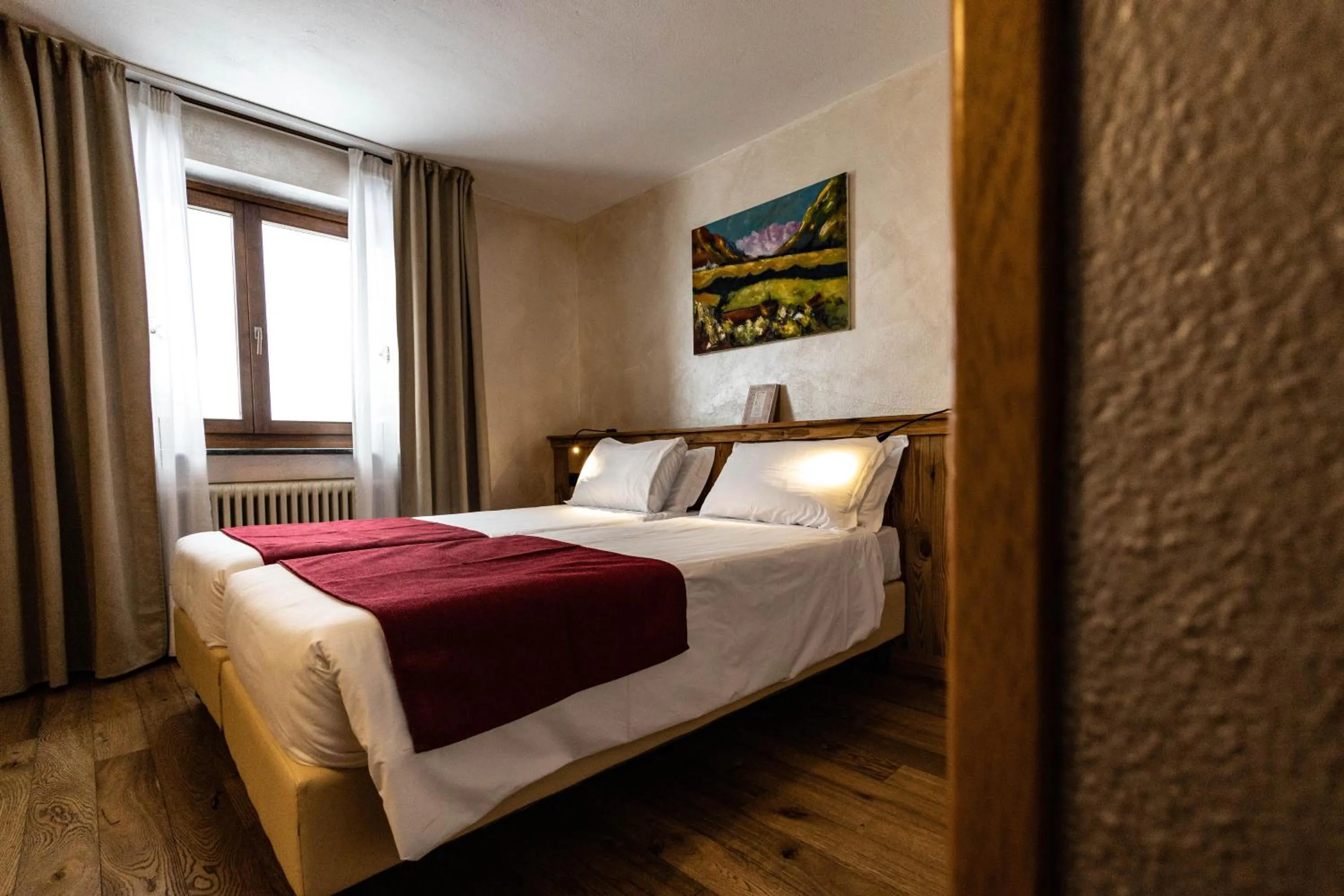 Bedroom, Bed in Hotel & Restaurant Le Charaban